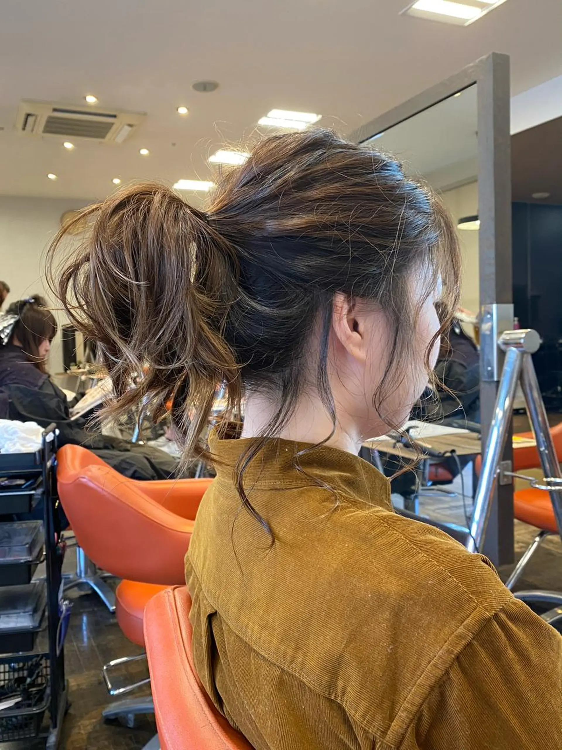 セミロング カラー ベージュカラー デザインカラー🌈 高木リョウのヘアスタイル