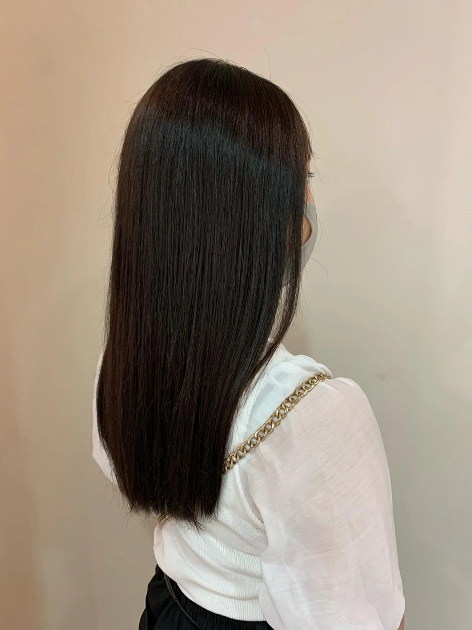 ロング パーマ 縮毛矯正 トリートメント ヘッドスパ 顔まわりカット✄ ベージュカラー🧸のヘアスタイル