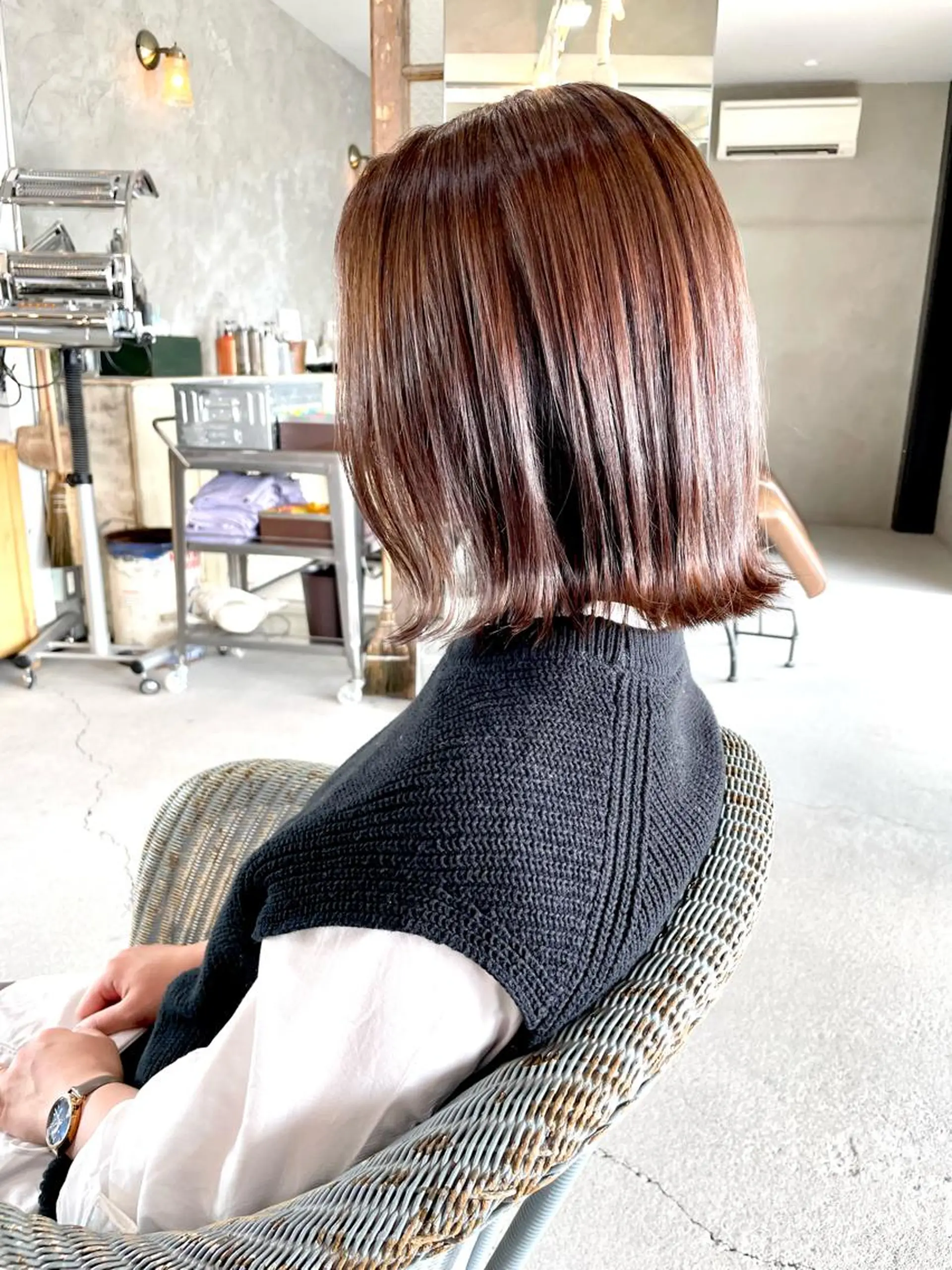 ショート カラー 岡田 恭明のヘアスタイル