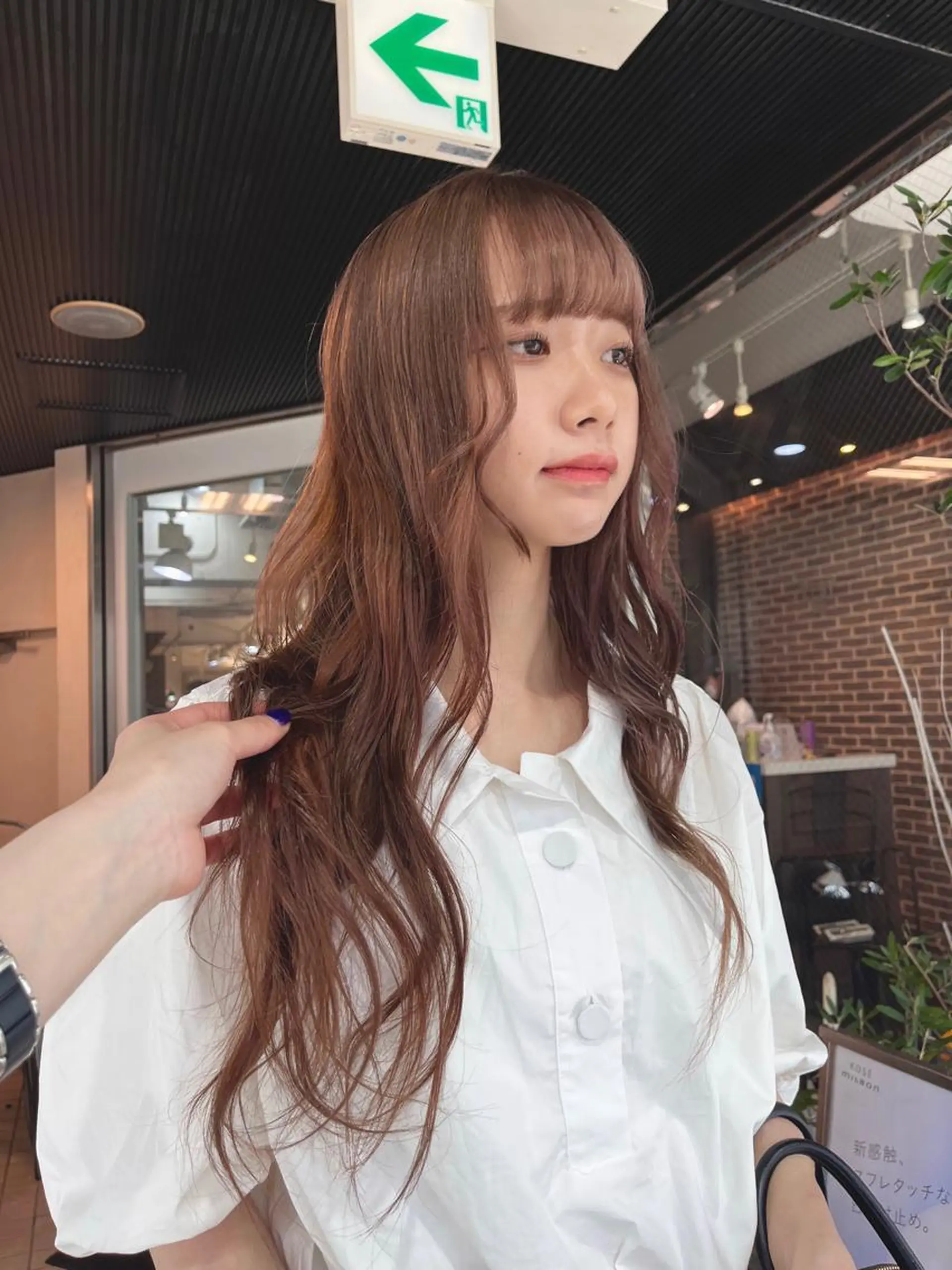 ロング カラー ベージュカラー 黒髪 ブリーチ ブルーカラー ブルーブラック 韓国レイヤー🇰🇷 🤍🎀honokaのヘアスタイル