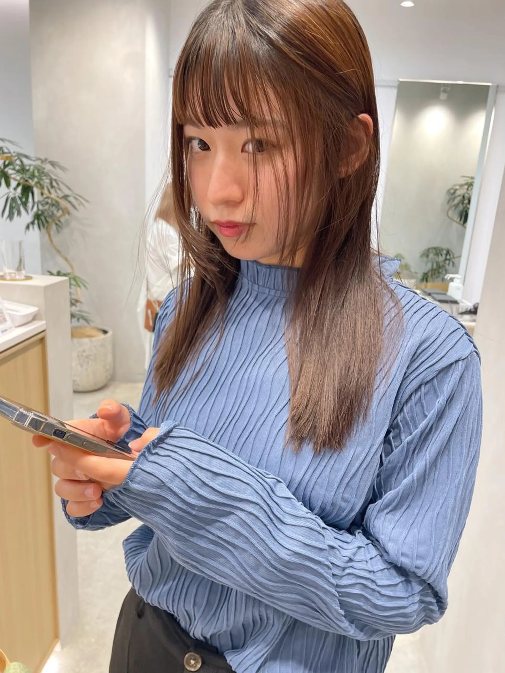 ミディアム カラー 青木 優歩のヘアスタイル