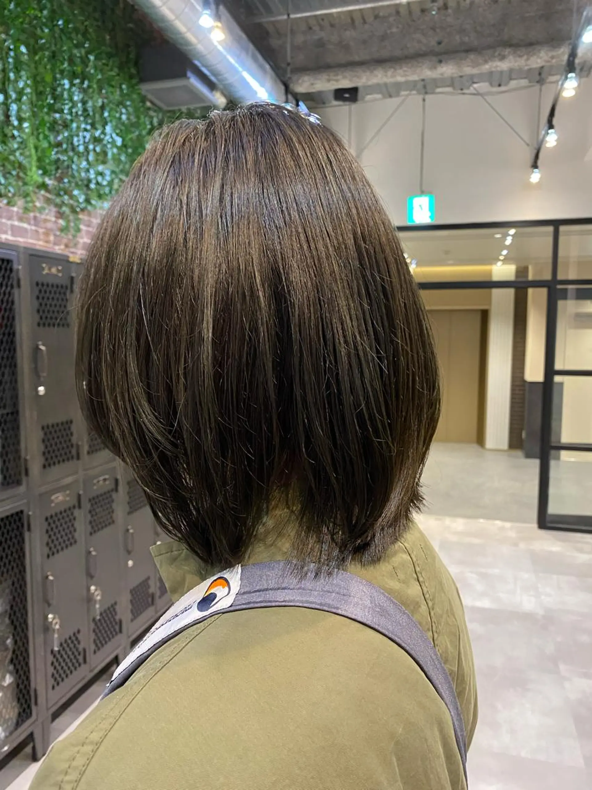 ミディアム カラー カット ヘアカラー トリートメント 大人かわいい×艶髪 🤍塩川のヘアスタイル