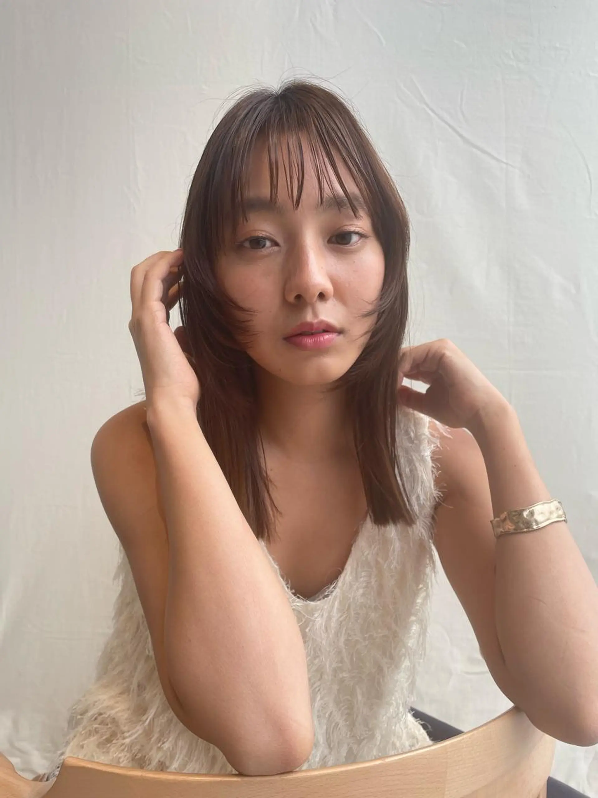 ミディアム カラー 顔まわりレイヤー レイヤーカット カット ヘアカラー トリートメント レイヤーカット🎀 kanaのヘアスタイル
