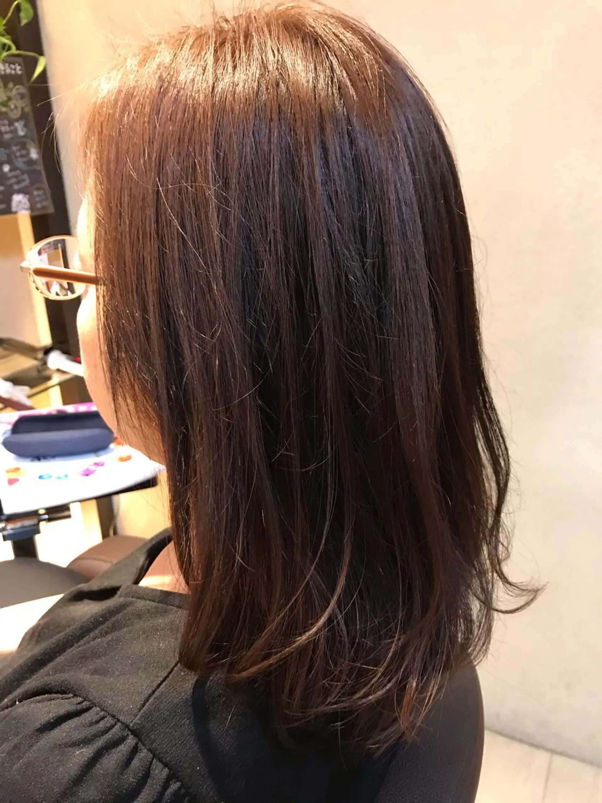 ミディアム 🪽大人色気レイヤー 美髪縮毛 金山🪽のヘアスタイル