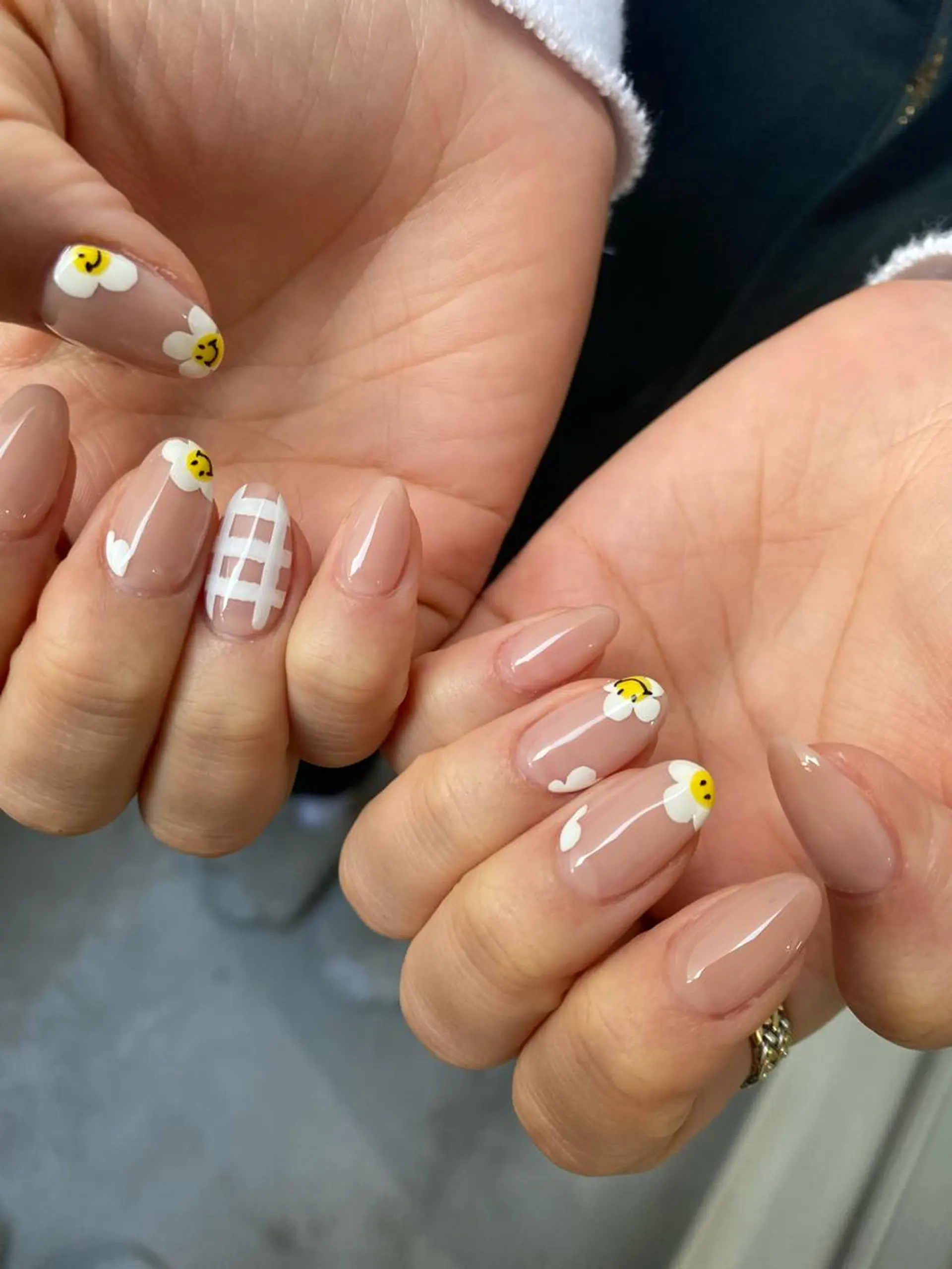 ネイル 持ち込み ニュアンスネイル ハンドネイル ハンドケア Charme. NOBUKOのネイルデザイン