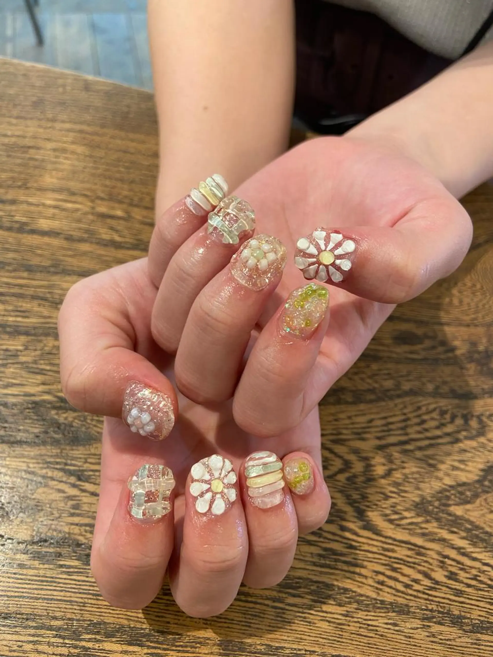 ネイル mimi nail✧︎*。のネイルデザイン