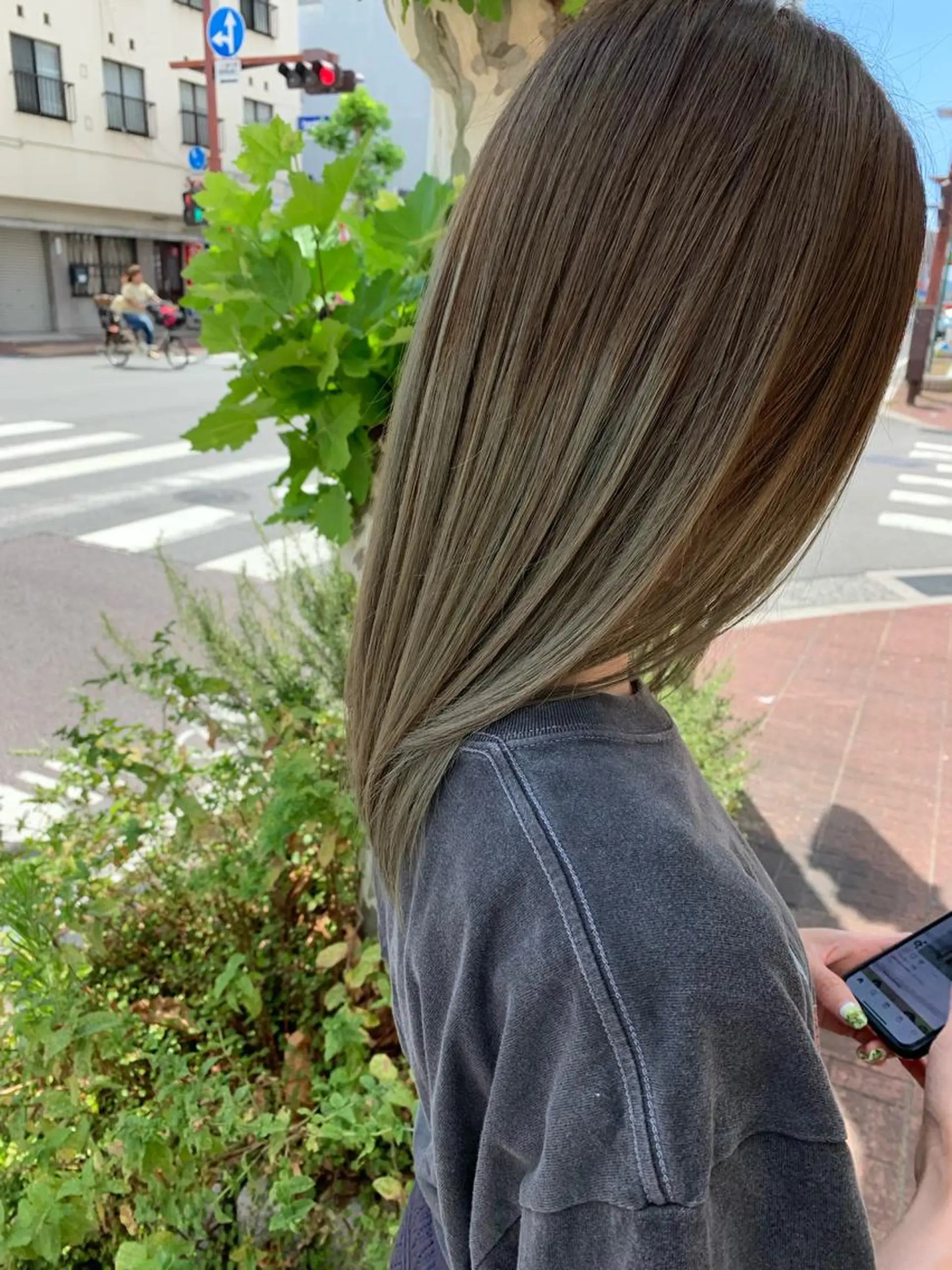 セミロング カラー バレイヤージュ ベージュカラー グラデーションカラー オリーブベージュ オリーブカラー カット ヘアカラー トリートメント 萌花　moeka /韓国/レイヤーのヘアスタイル