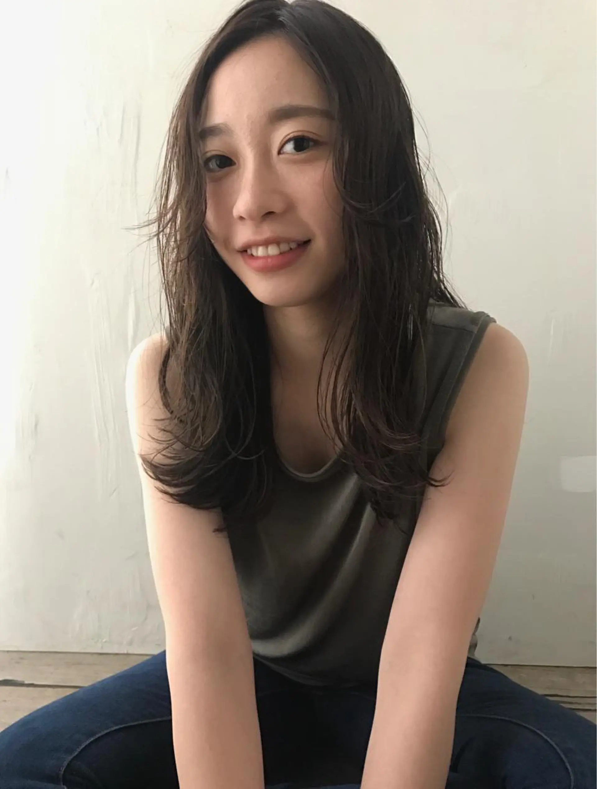 ミディアム カラー 貫洞 大介のヘアスタイル