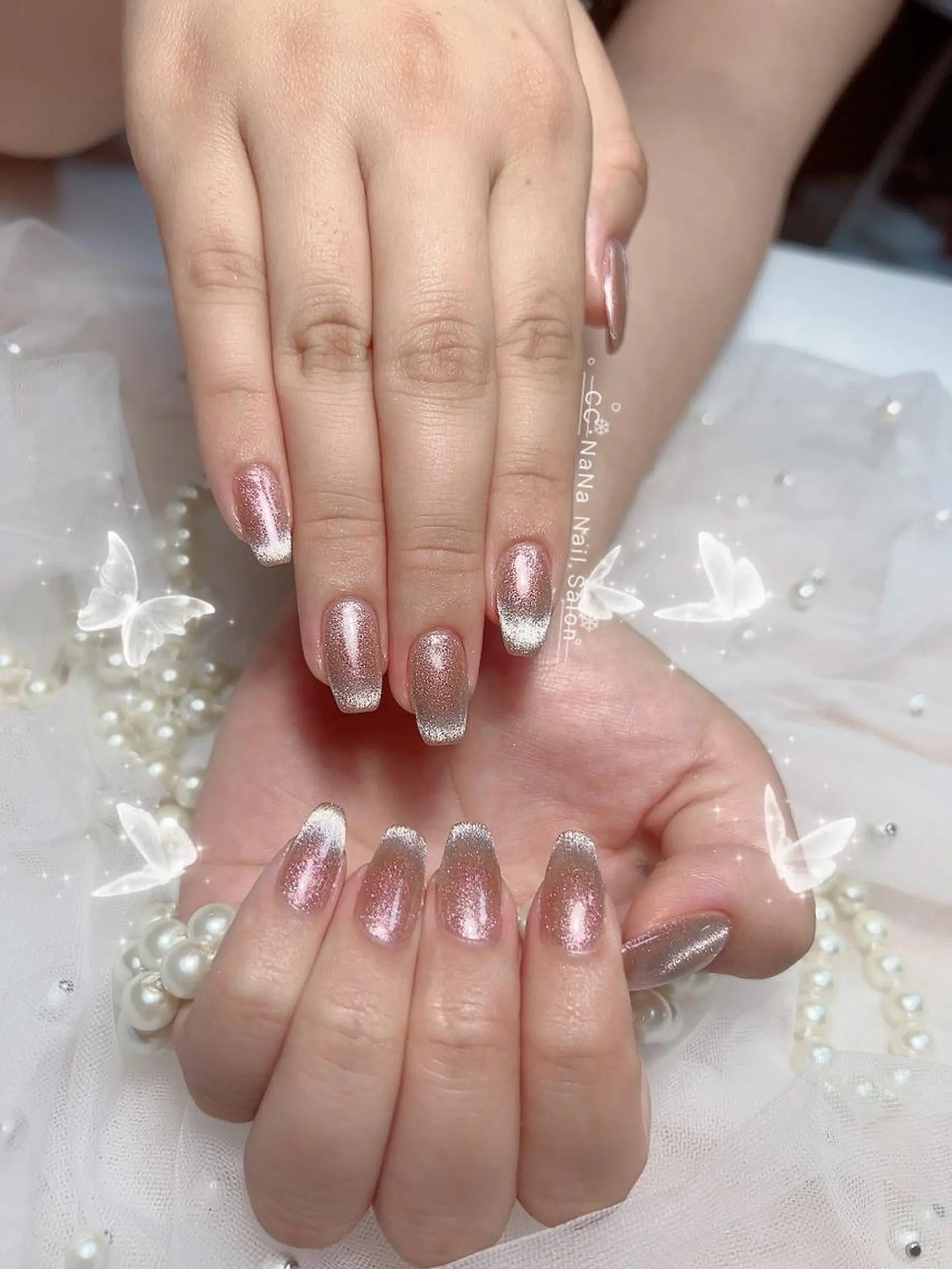 ネイル チークネイル フラッシュネイル ジェルネイル ハート キラキラネイル ハンドネイル 💎CC・NaNa 韓国風ネイル🌙Cのネイルデザイン