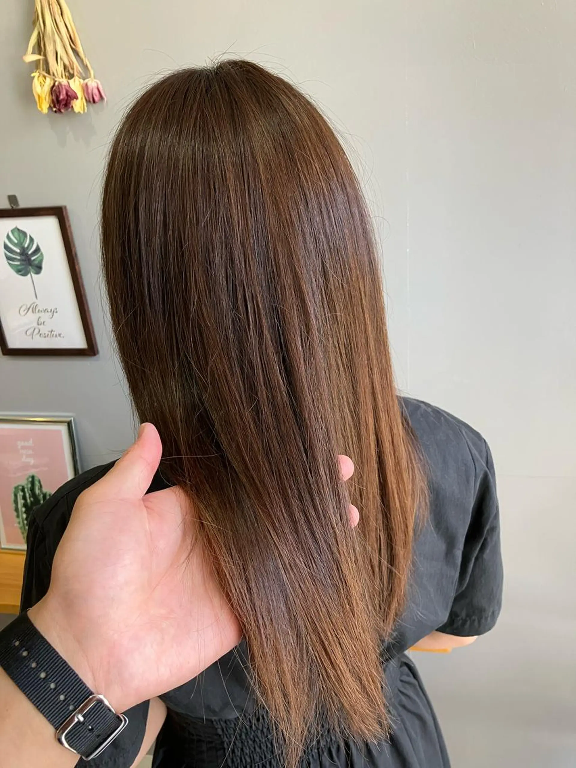 セミロング 渡辺俊介 暗髪カラー /美髪矯正/髪質改善のヘアスタイル