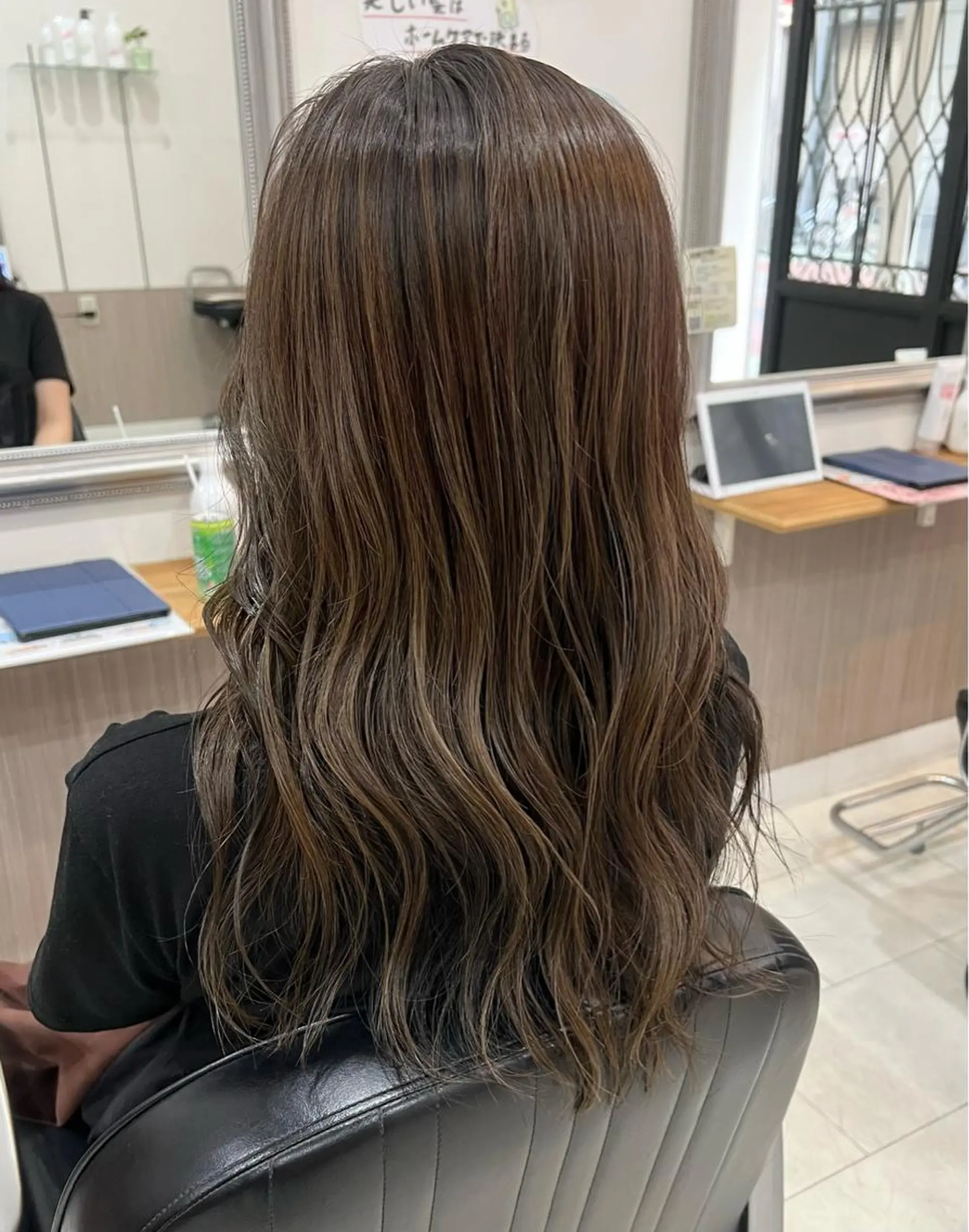 ロング カット ヘアカラー ケアに特化したサロン shinzaのヘアスタイル