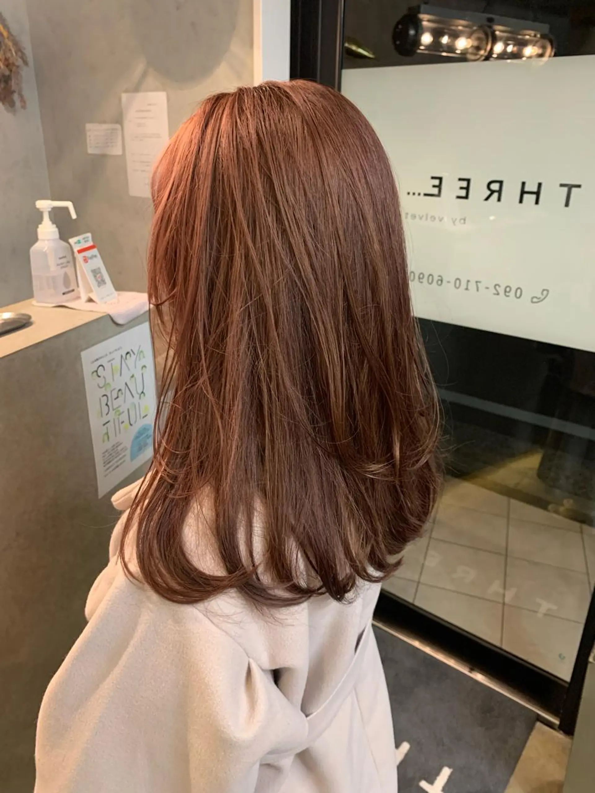 セミロング カラー Haru/THREE …by velvetのヘアスタイル