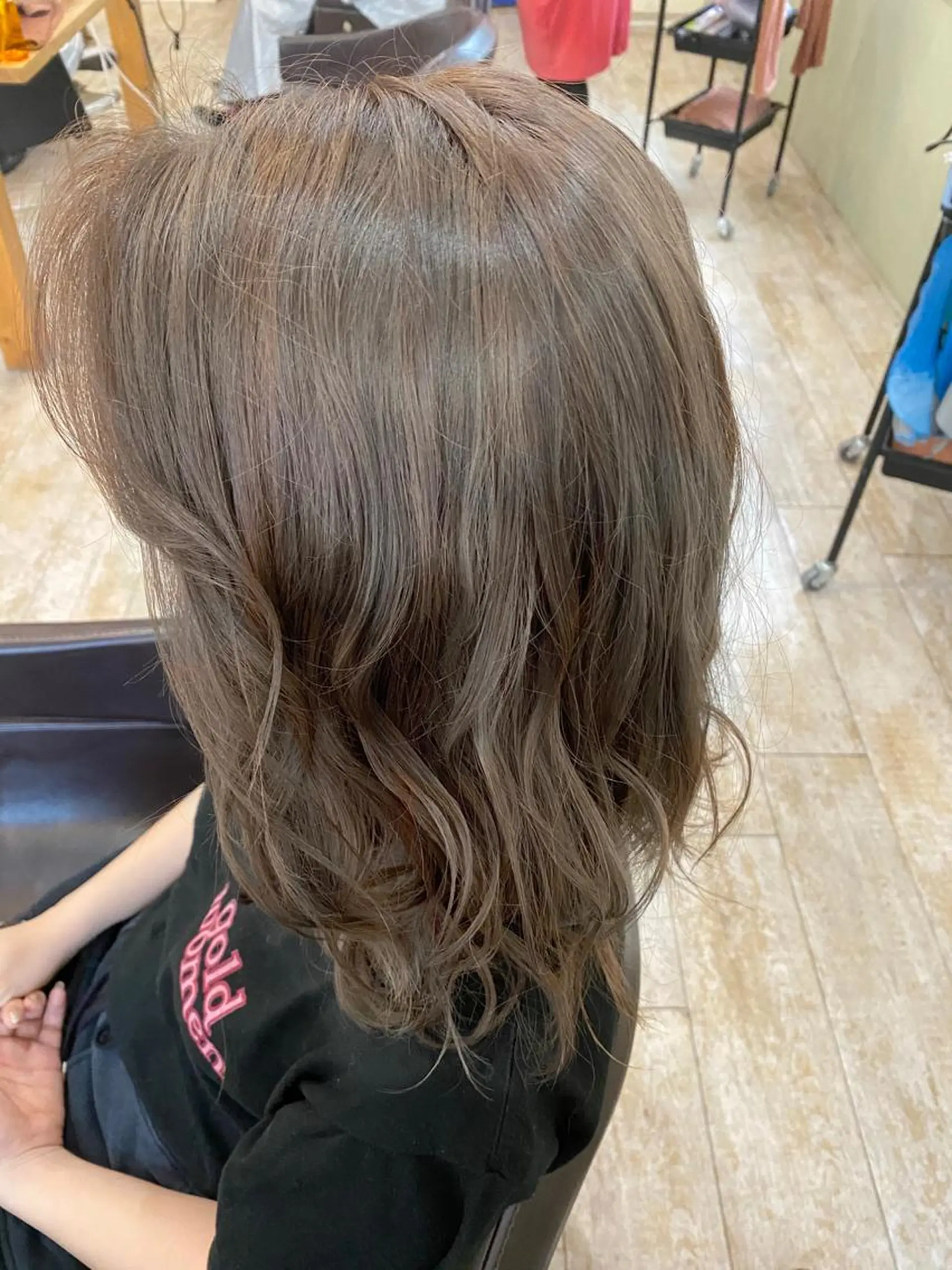 ミディアム カラー ヘアカラー トリートメント Agu  清尾 浩昭のヘアスタイル