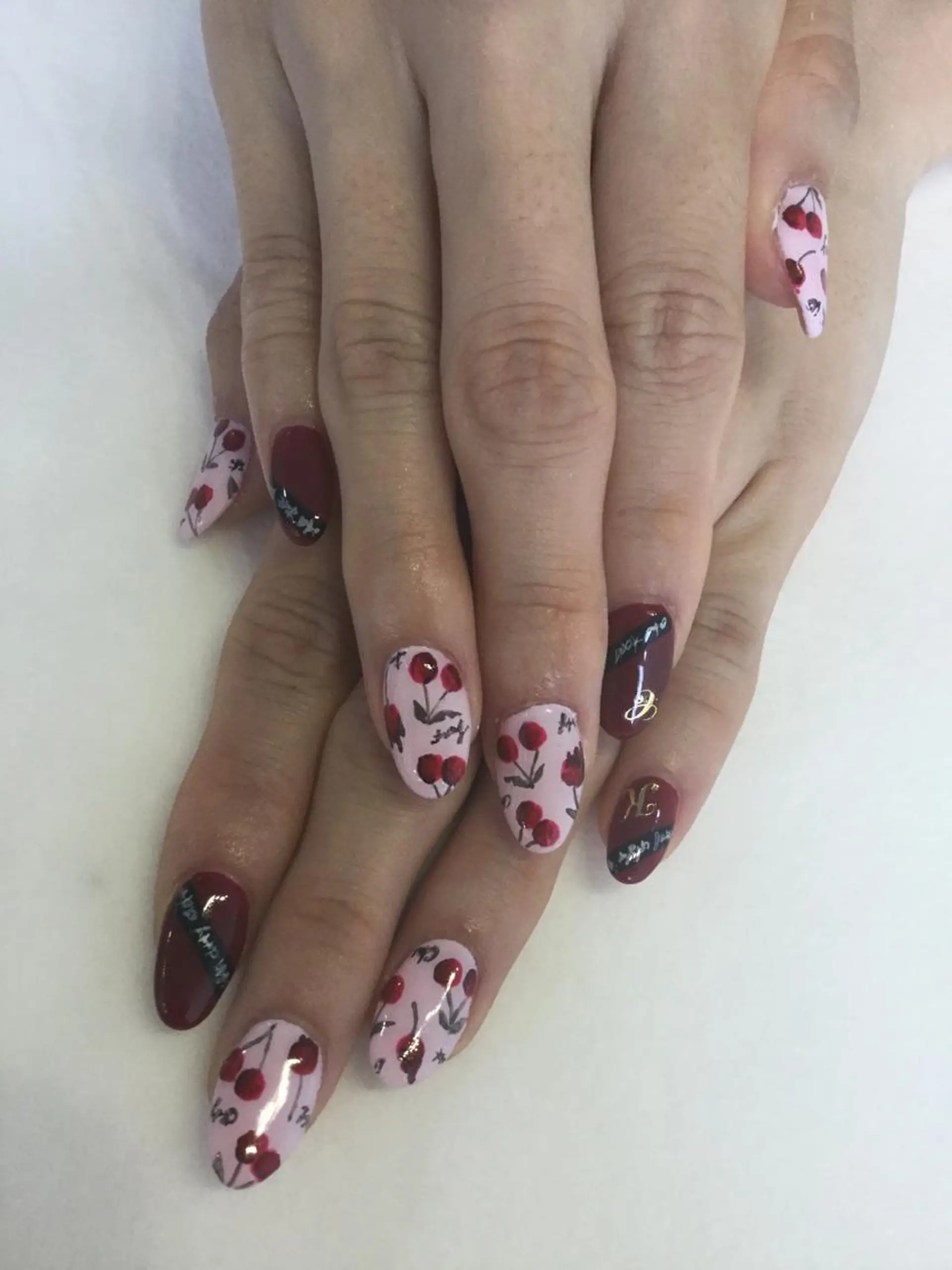 ネイル ハンドネイル 💎🐰 saki. m 🐰💎のネイルデザイン