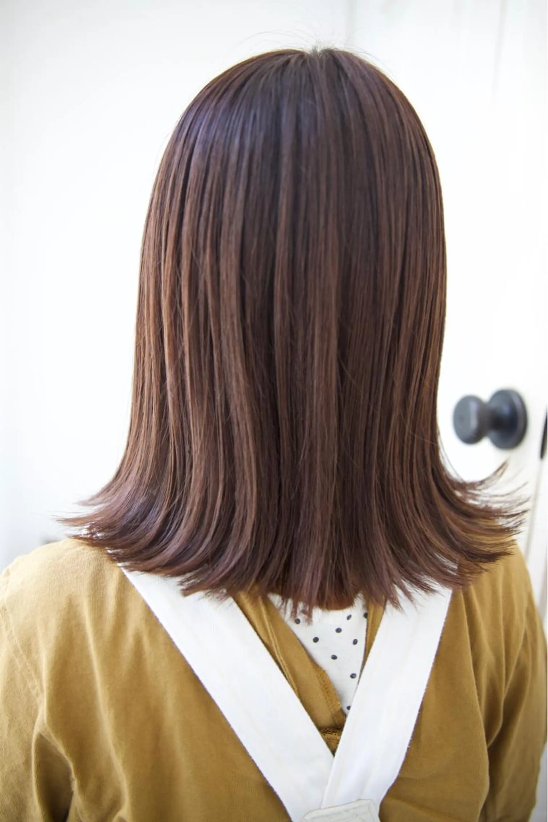 ミディアム カラー fio マナミのヘアスタイル