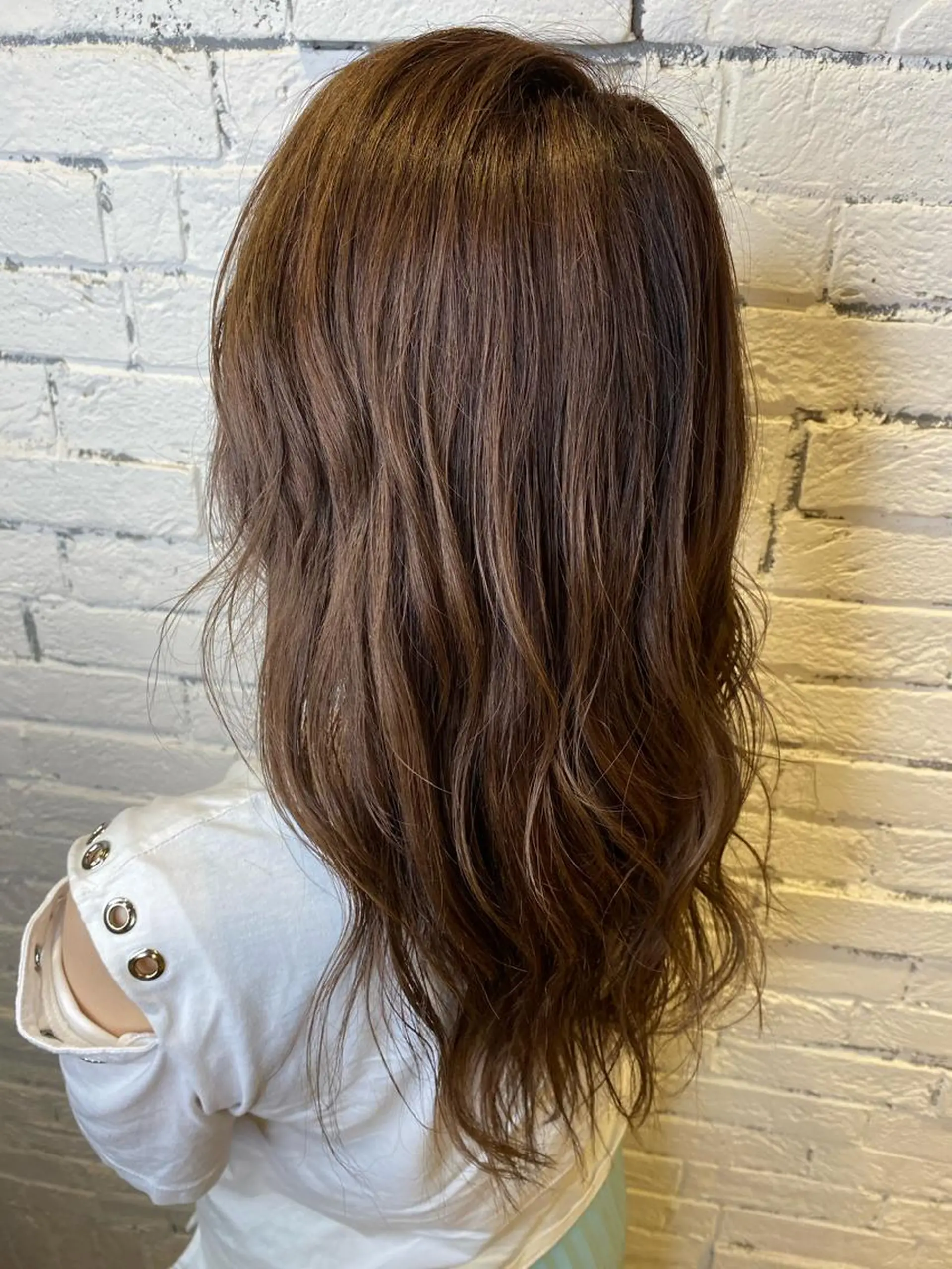 カラー 前田 輝のヘアスタイル