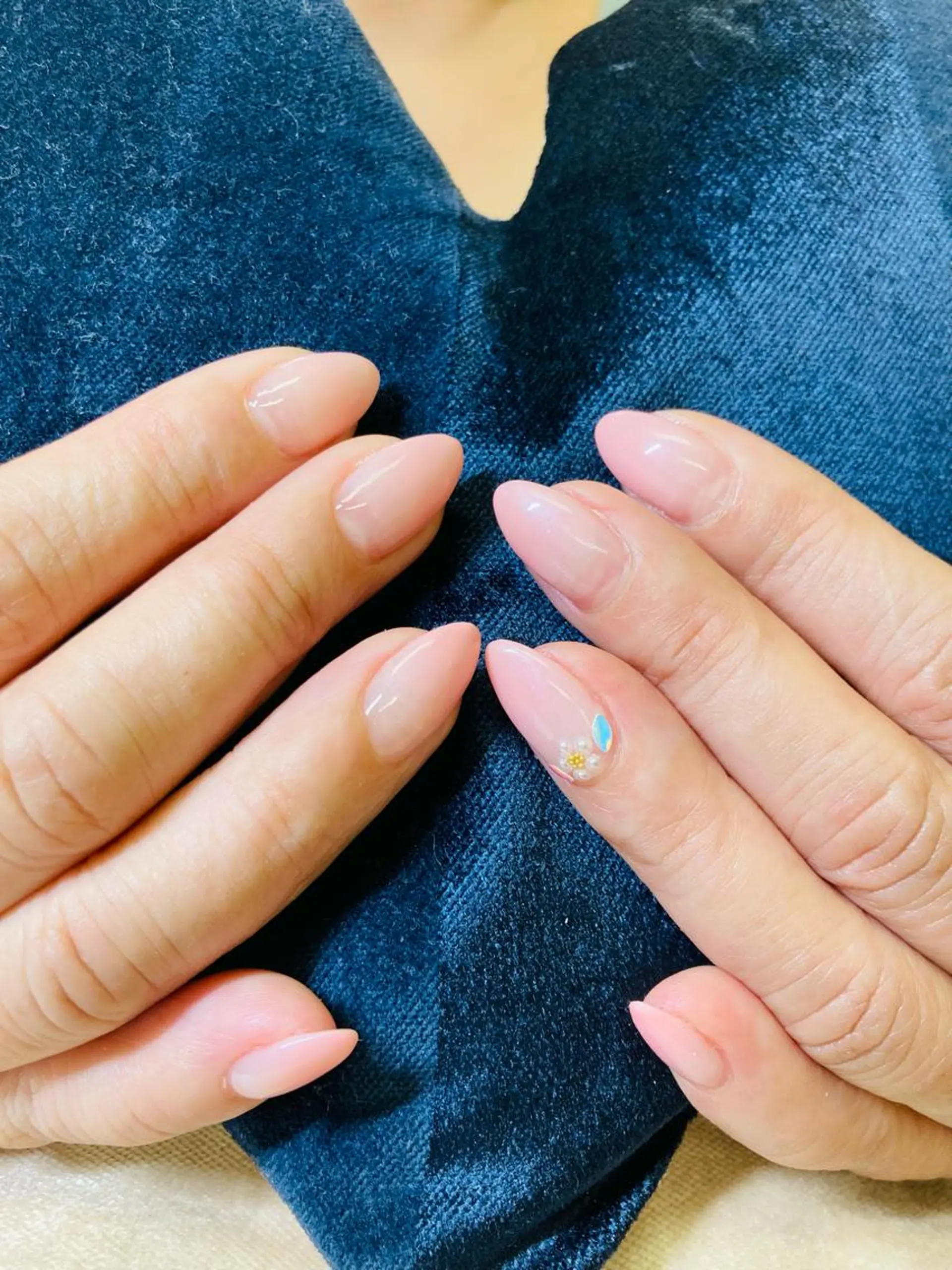 ネイル ECLAT エクラ所属・寺山 千鶴のネイルデザイン