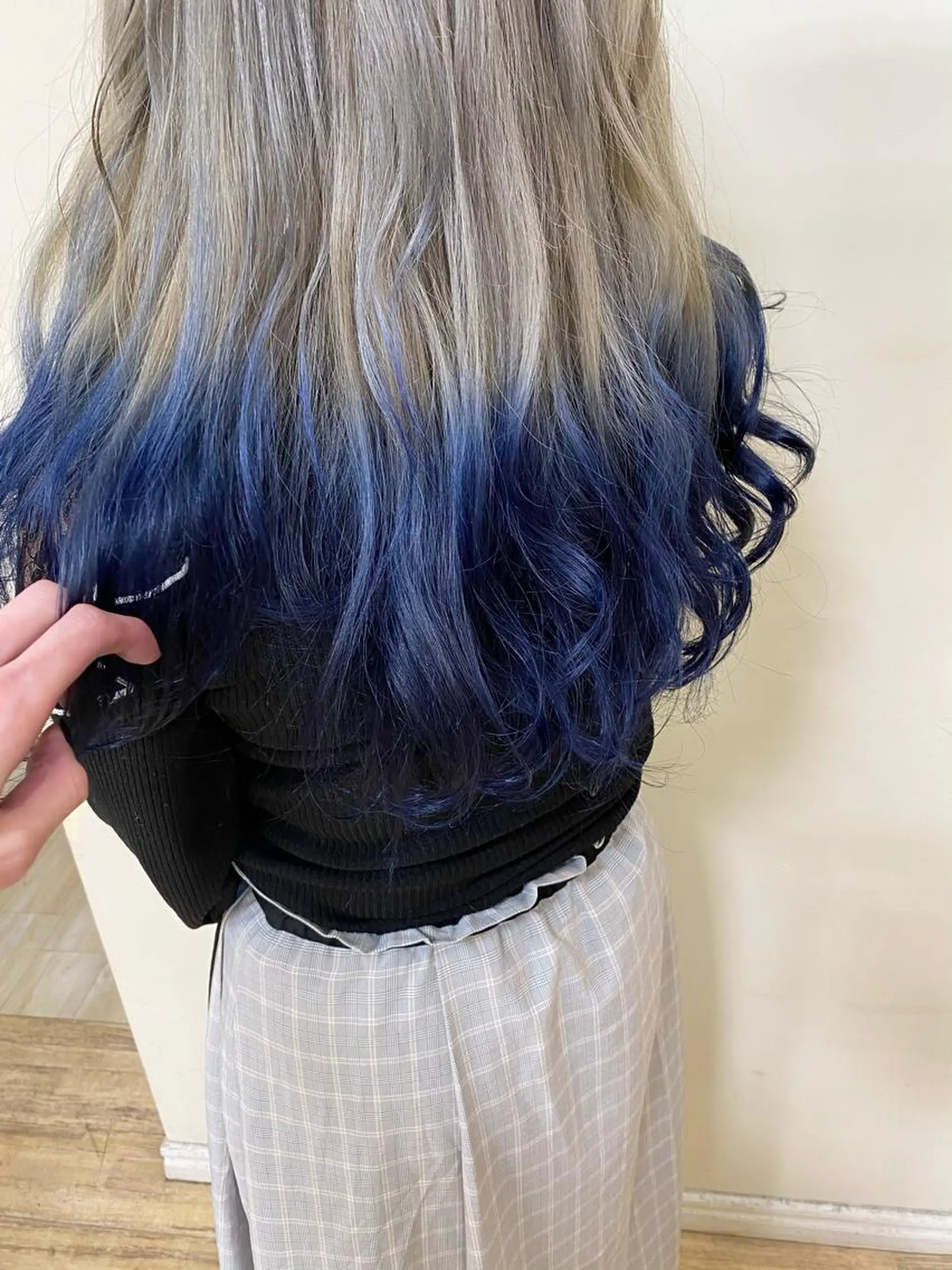 カラー SALOWIN栄 高須大貴のヘアスタイル