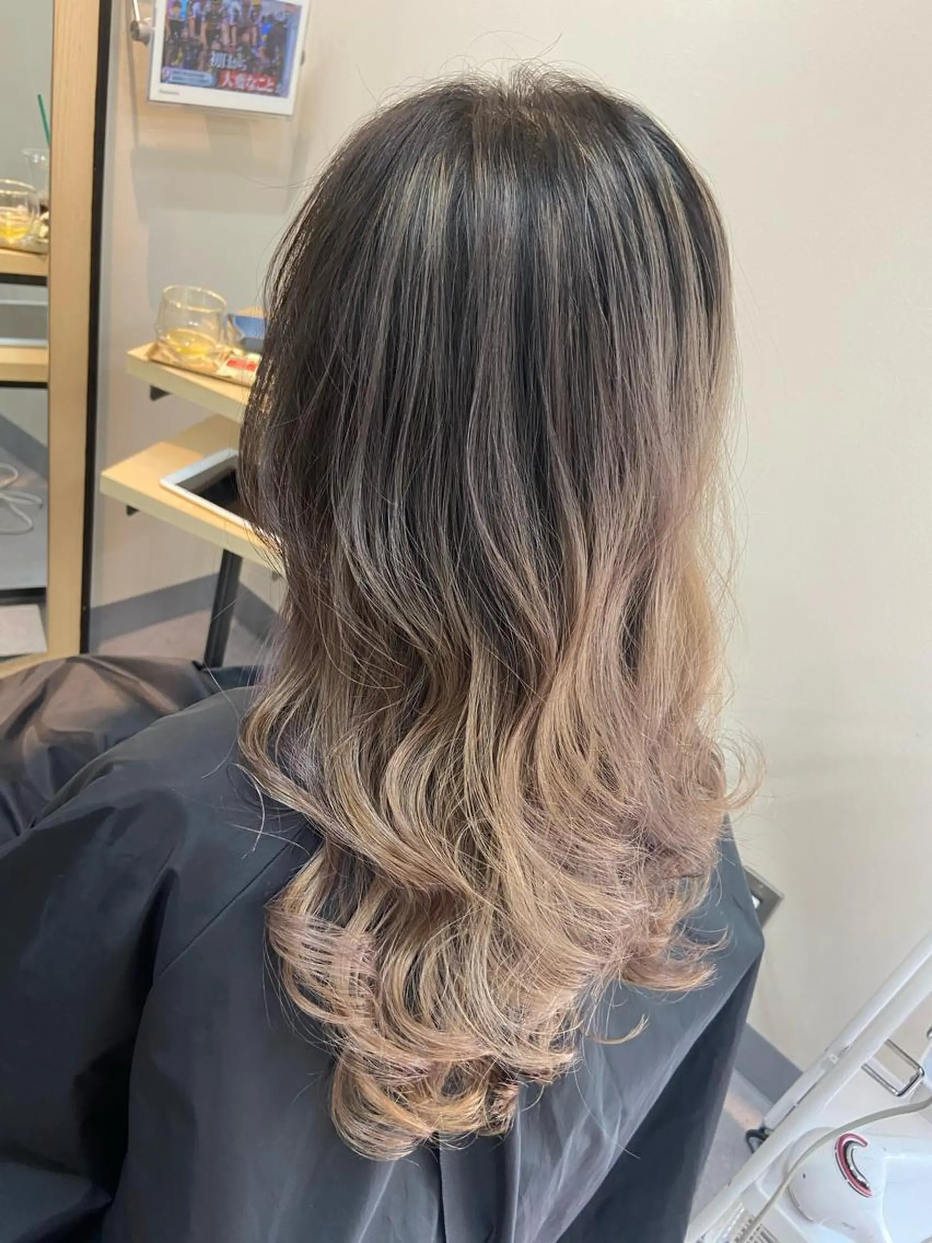 ロング カラー ヘアカラー トリートメント 褒められヘアー ERI✨のヘアスタイル