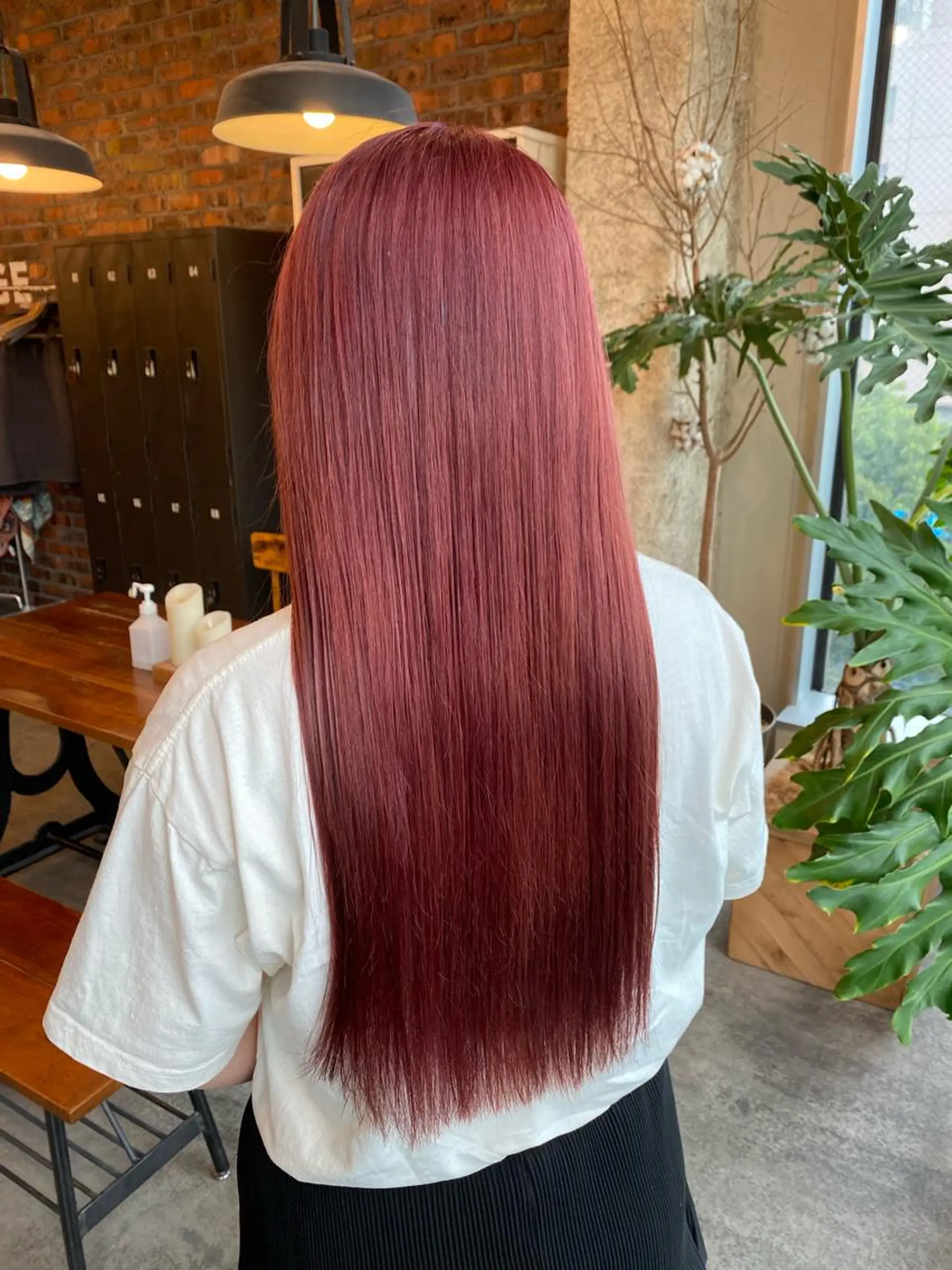 ロング カラー レッドカラー the BRIDGE 加藤みのりのヘアスタイル