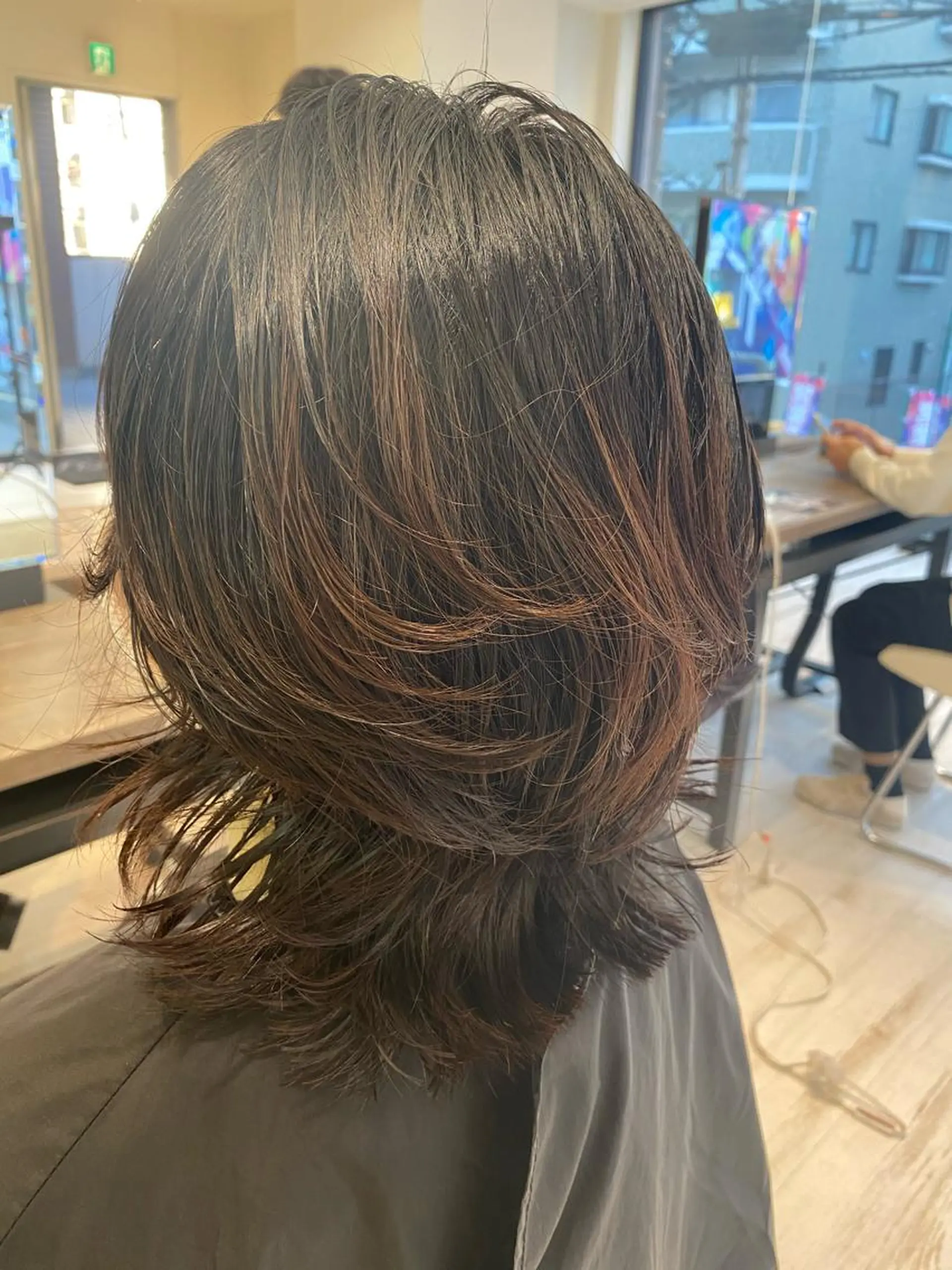 ミディアム パーマ ミディアムパーマ 小顔レイヤー/ ベージュ🤍Rieのヘアスタイル