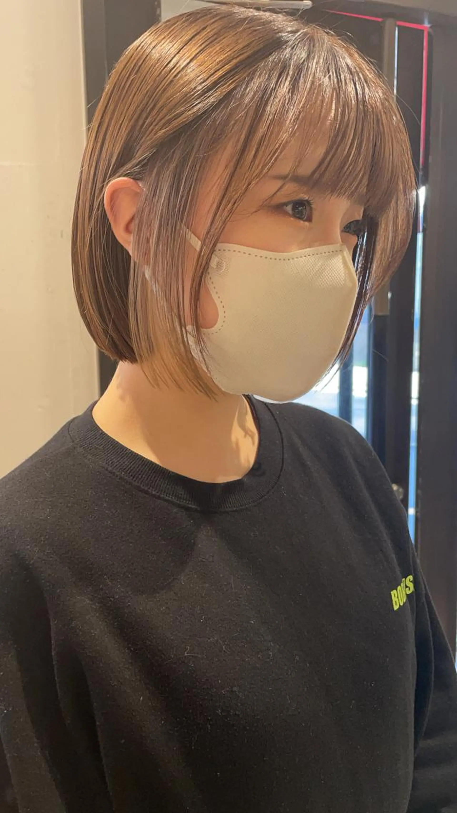 ショート レイヤーカット/ 透明感カラーmikuのヘアスタイル