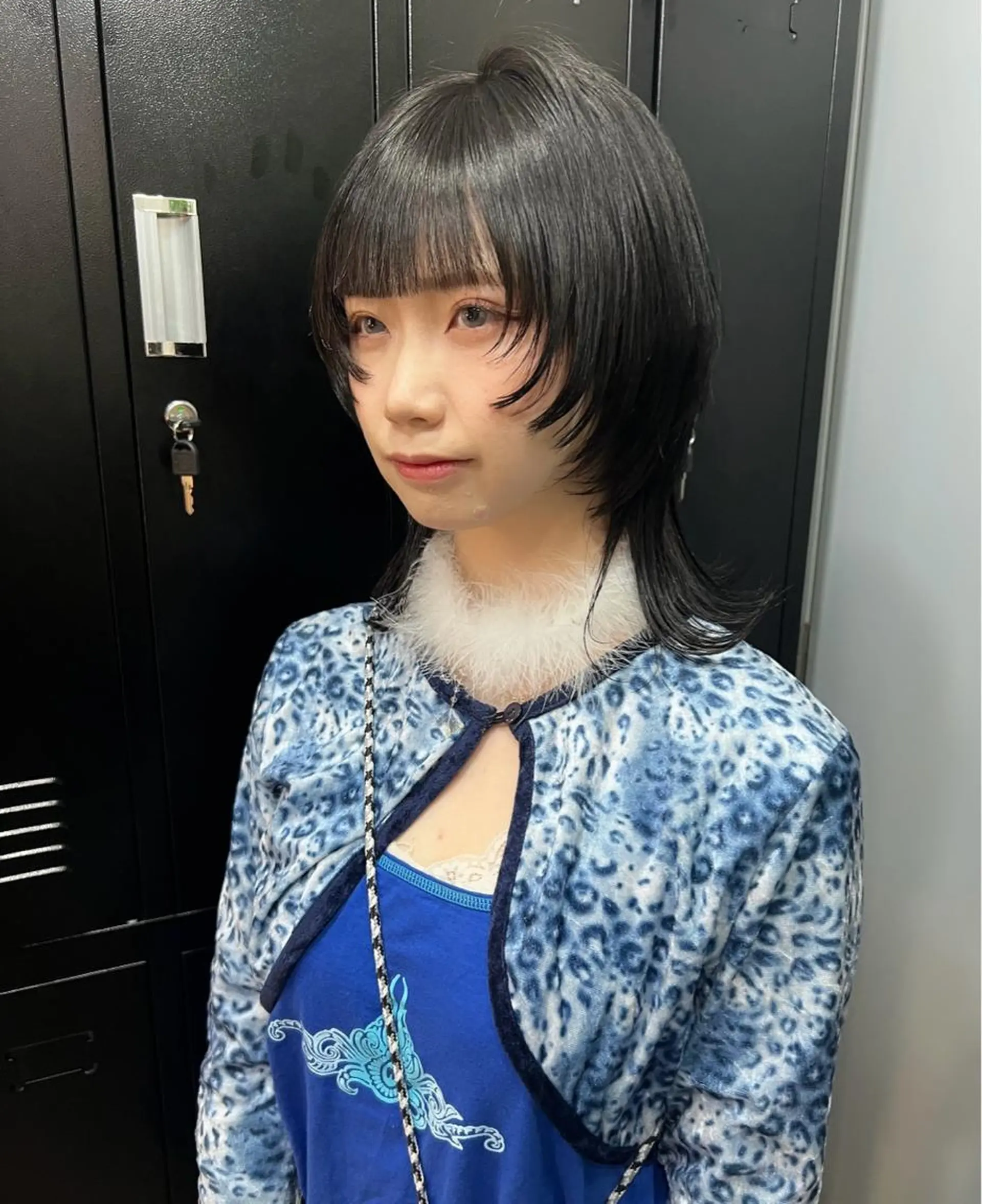 ミディアム ブリーチ/ウルフ ハッシュカット/石山のヘアスタイル