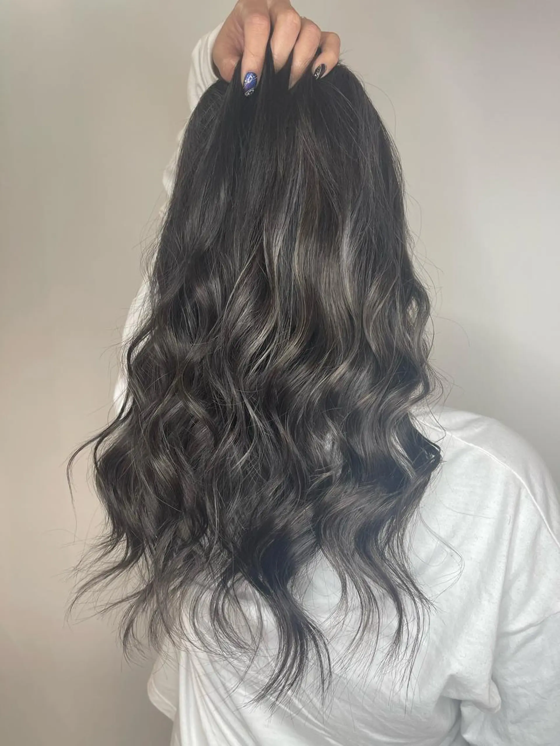 ロング カラー ヘアカラー トリートメント emi/髪質改善/ 韓国風/艶カラーのヘアスタイル