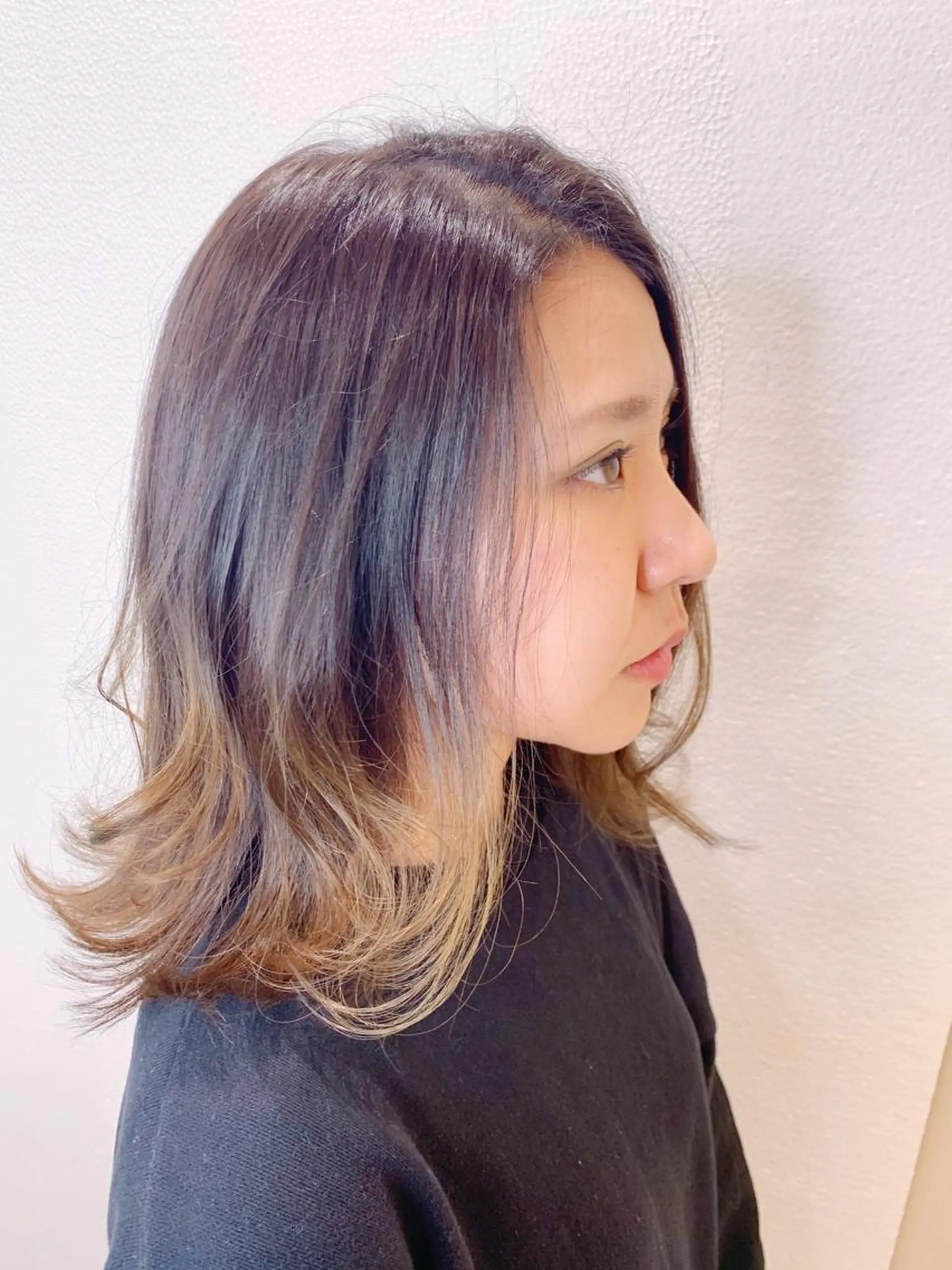 ミディアム カラー 福森 みずきのヘアスタイル
