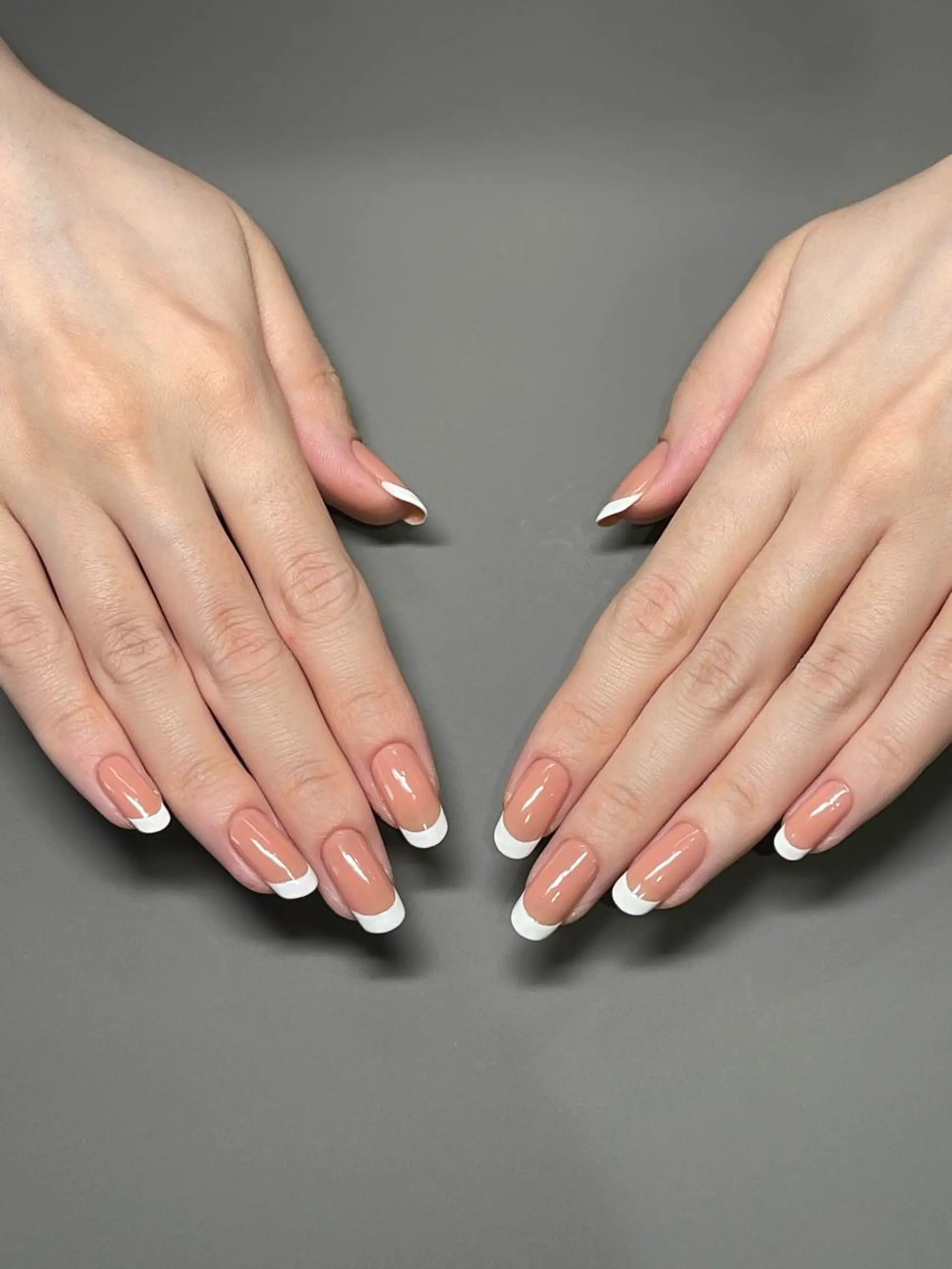 ミディアム ケアカラー 井手 優妃のネイルデザイン