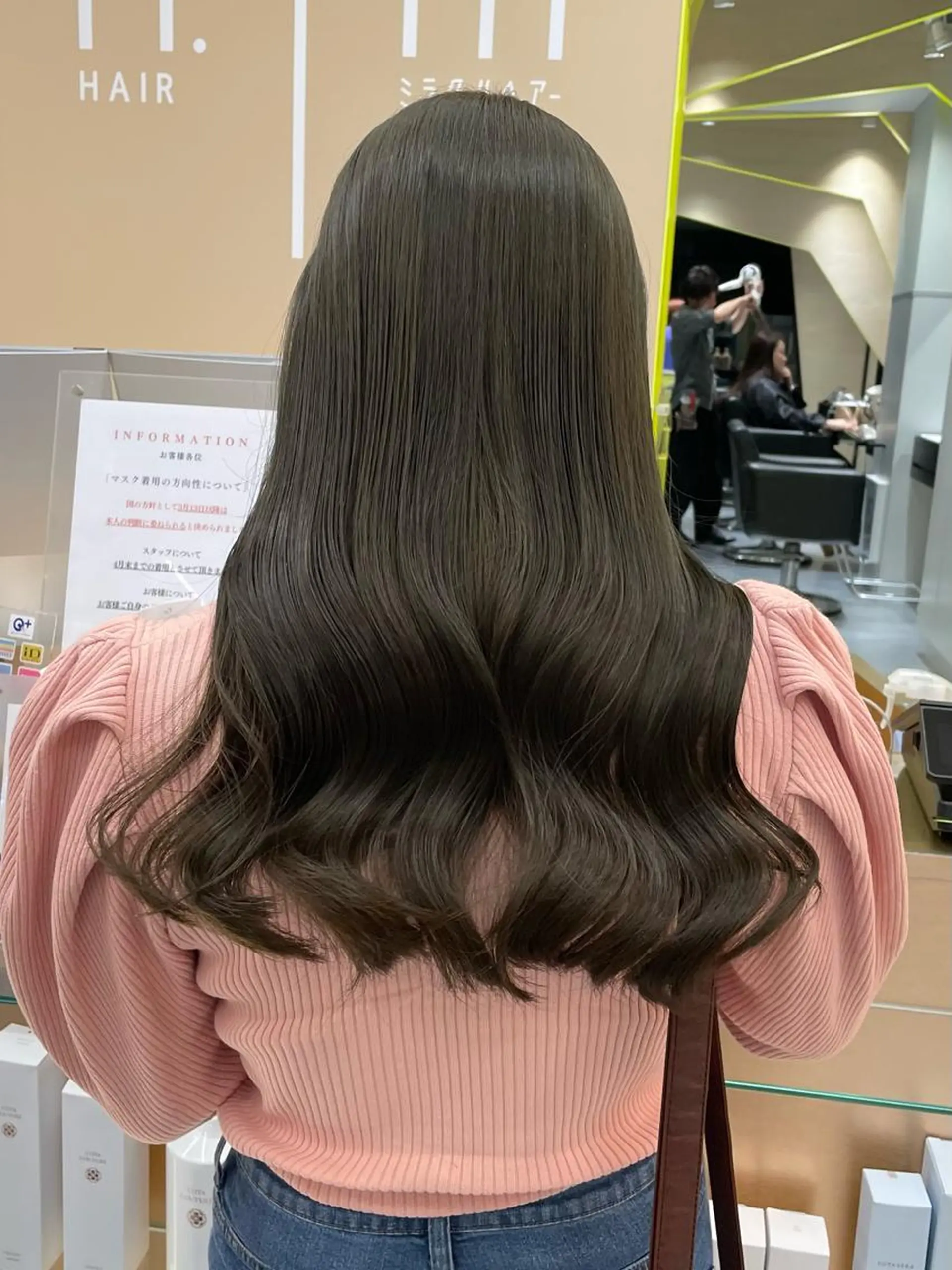 ロング 髙橋 かすみのヘアスタイル