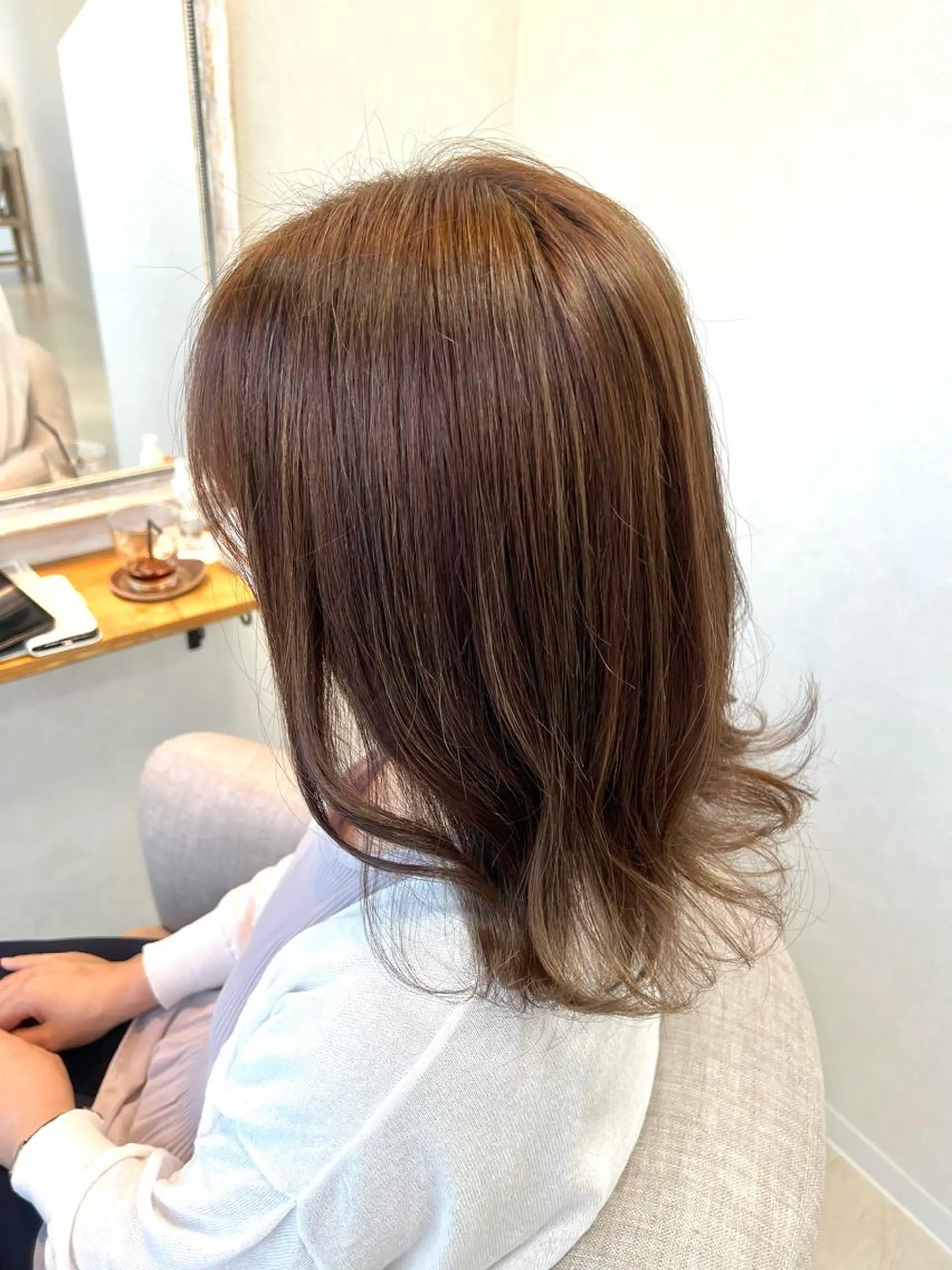 ミディアム ヘアカラー ショート/白髪ぼかし 君和田若菜のヘアスタイル