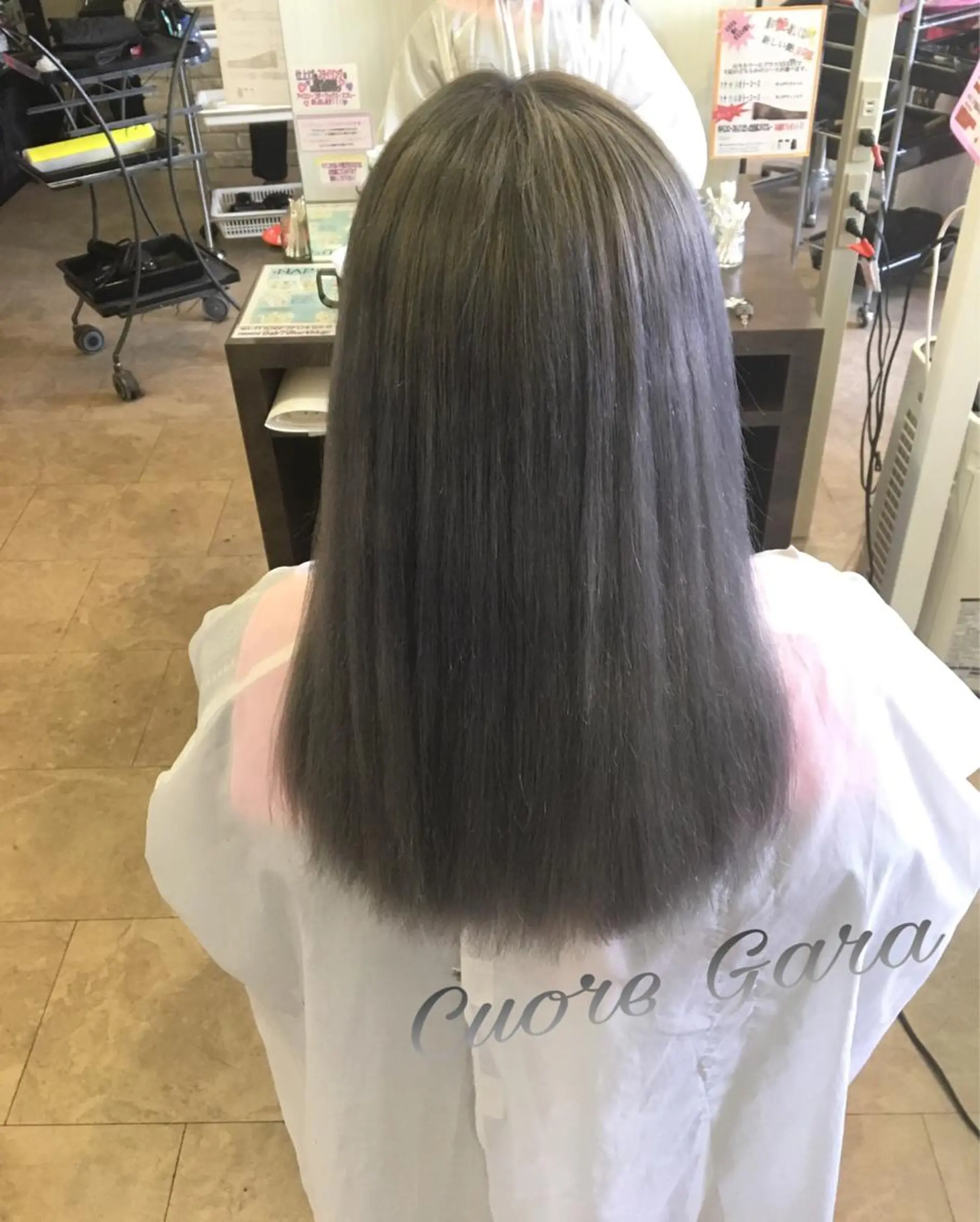 ロング カラー シルバー 💓シールエクステ ルミエールのヘアスタイル