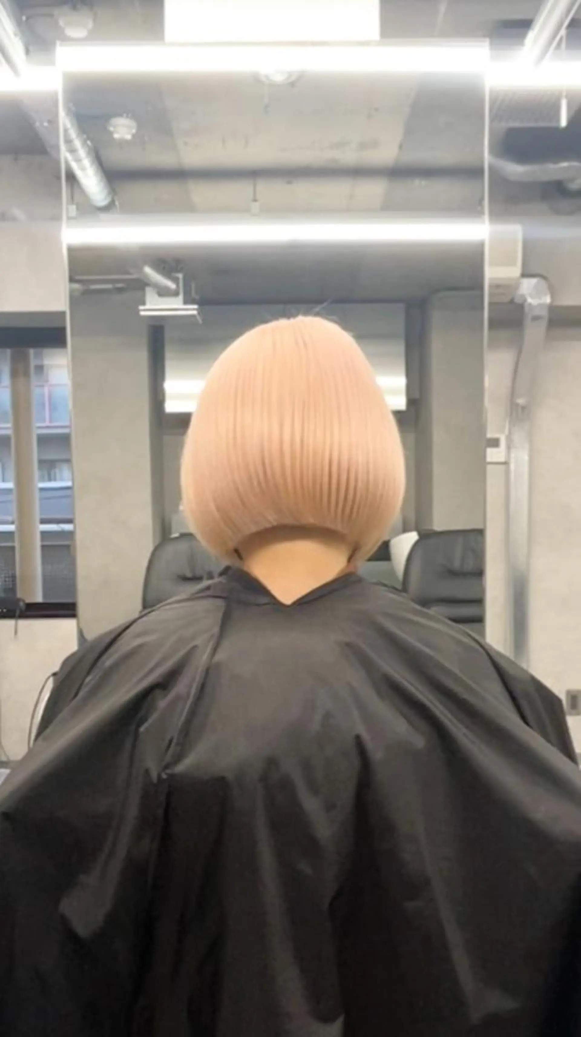 ショート カラー パーマ ヘアアレンジ メンズ キッズ メンズハイトーン ハイトーンカラー ボブ 大人スタイル 太田のヘアスタイル