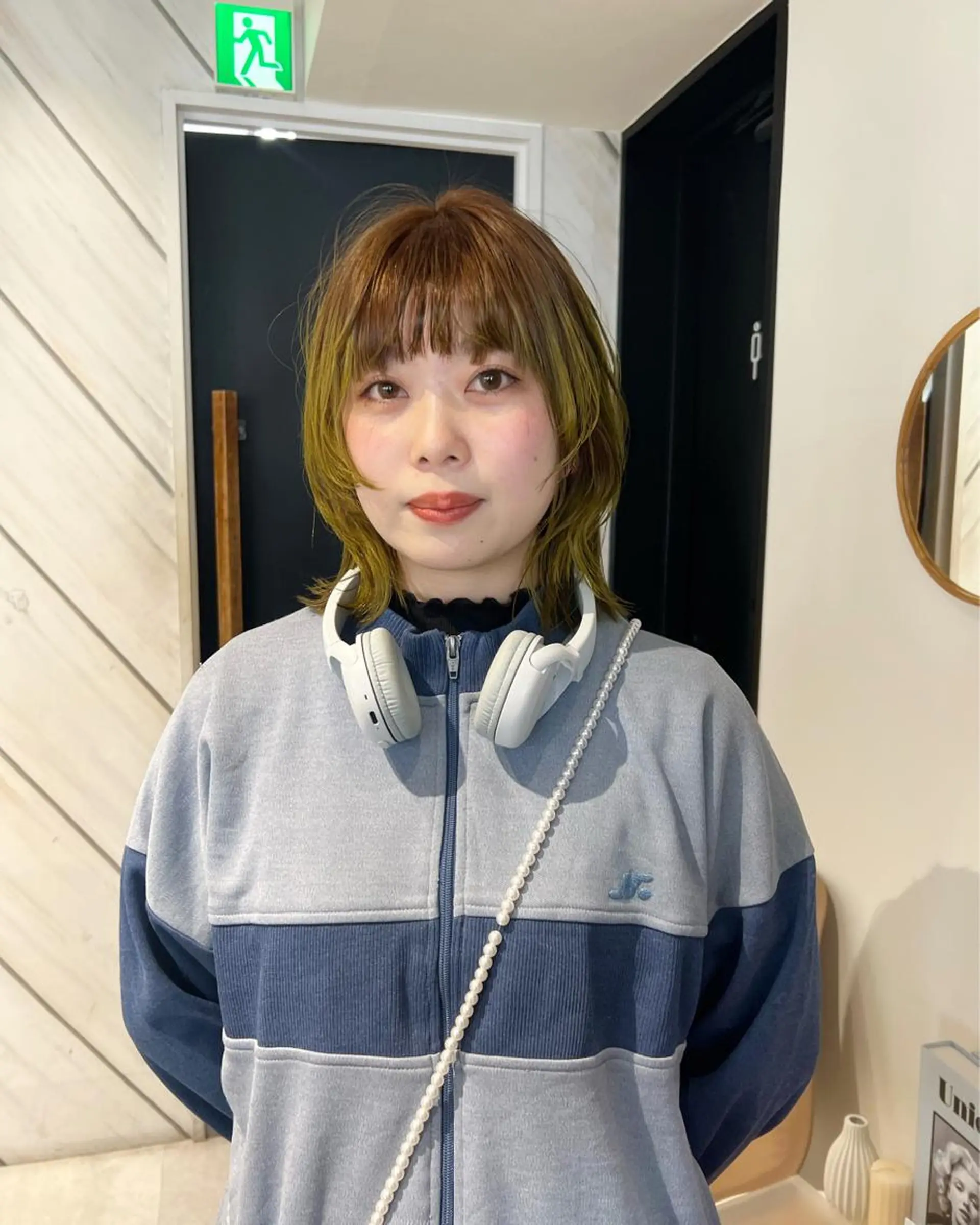 ミディアム デザイン🥇複雑履歴 ハイトーン特化のヘアスタイル