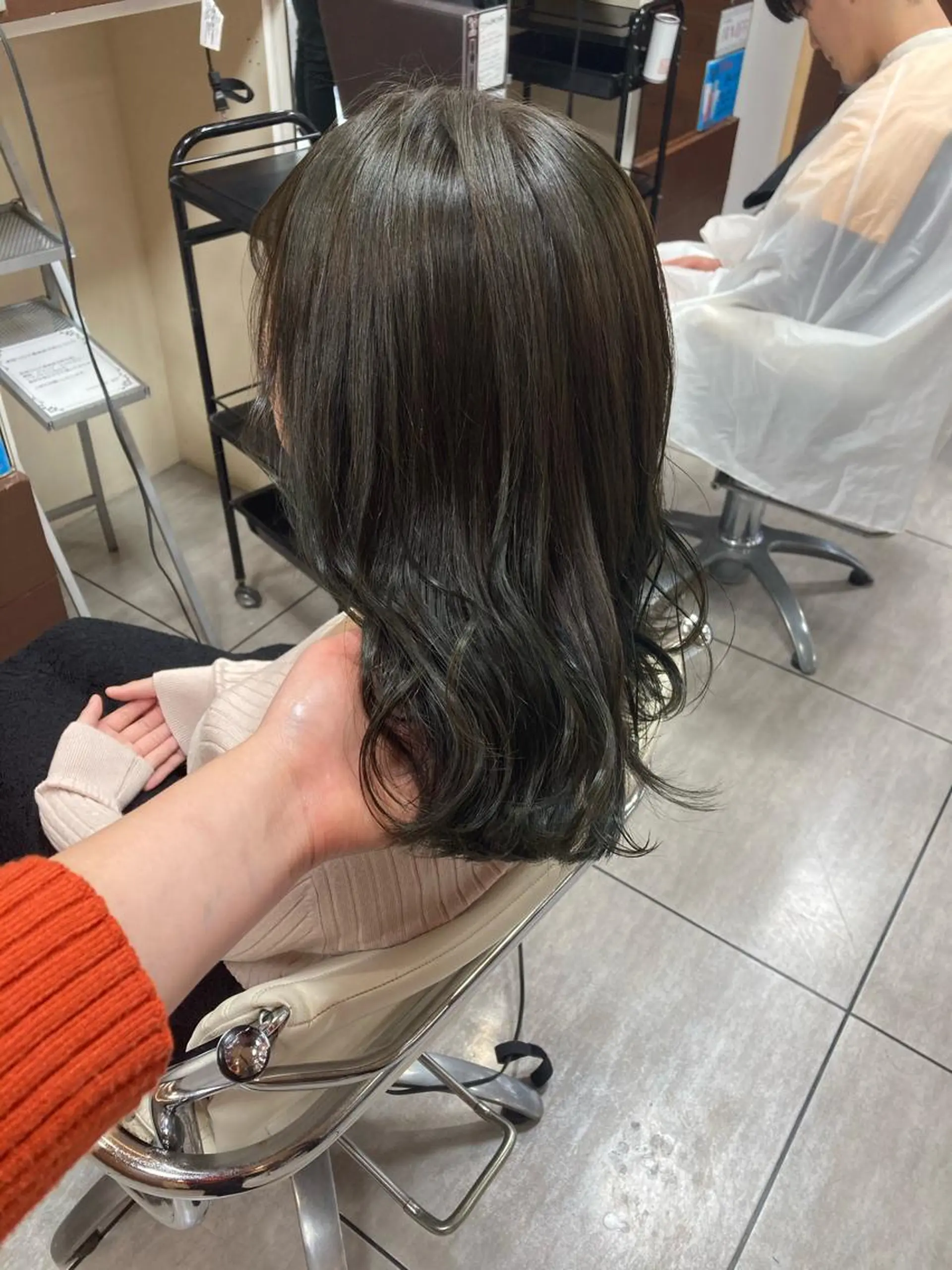 セミロング カラー ヘアアレンジ カット ヘアカラー トリートメント ヘッドスパ HAIRSALONLOOP所属・川上 麻梨阿のヘアスタイル