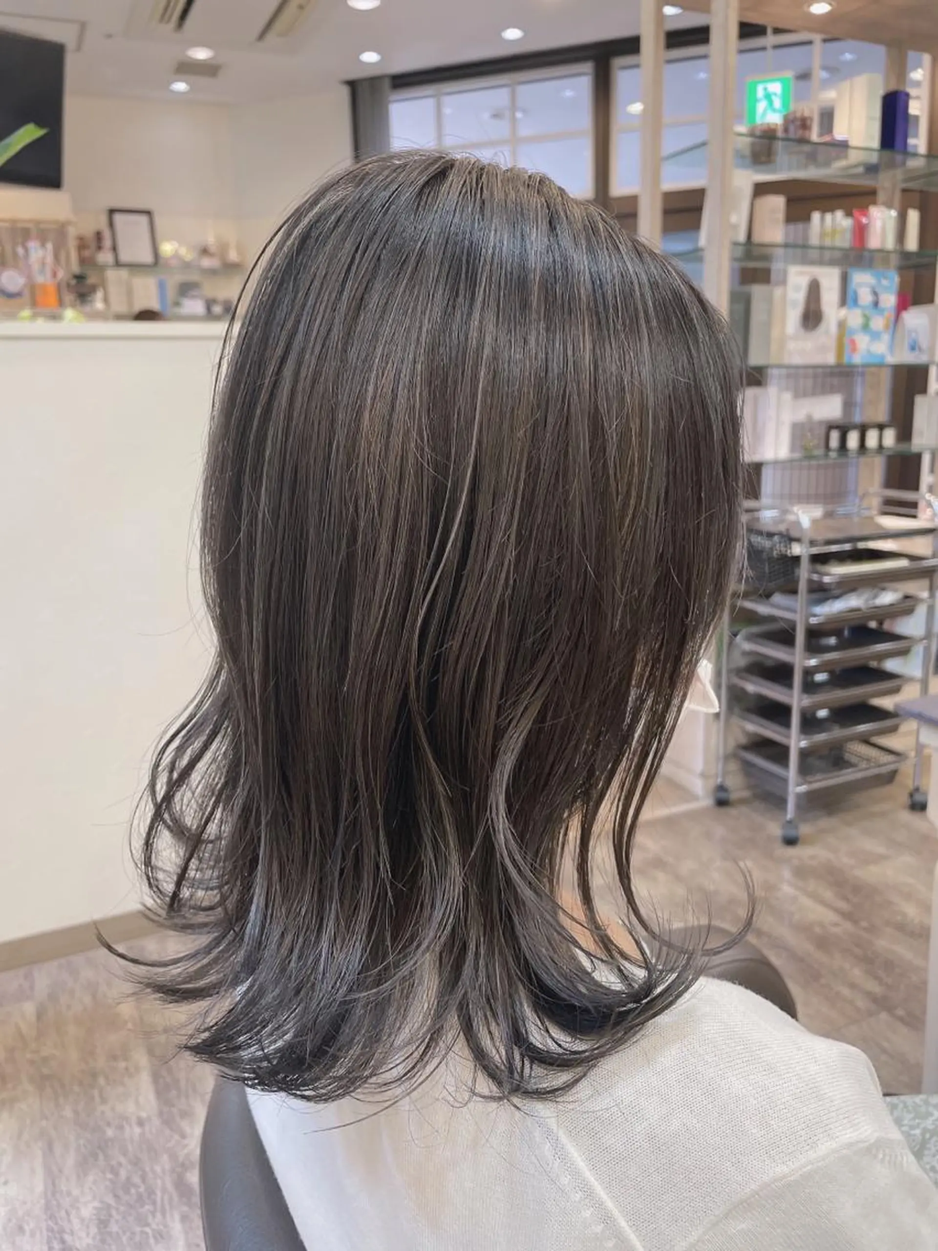 ミディアム カラー ヘアカラー 尚平 40代からの 髪質改善専門のその他イメージ