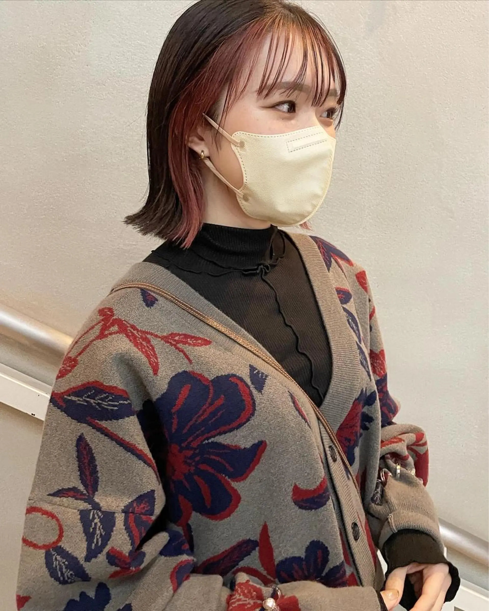 ミディアム カラー 佐藤 永夏のヘアスタイル