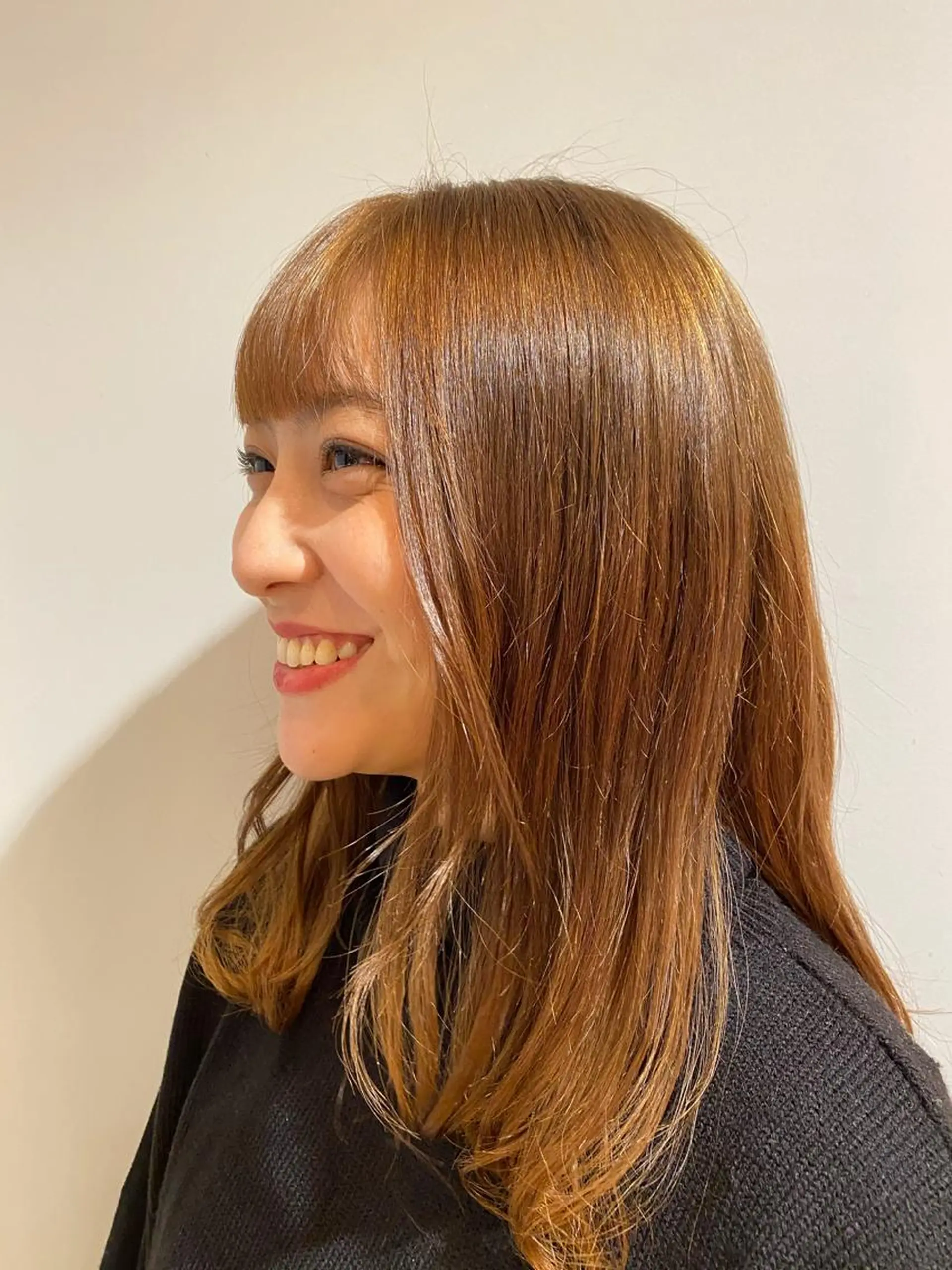 ミディアム カラー ベージュカラー 大人可愛い♡コテ巻き パーマ🌼杉田 萌恵のヘアスタイル