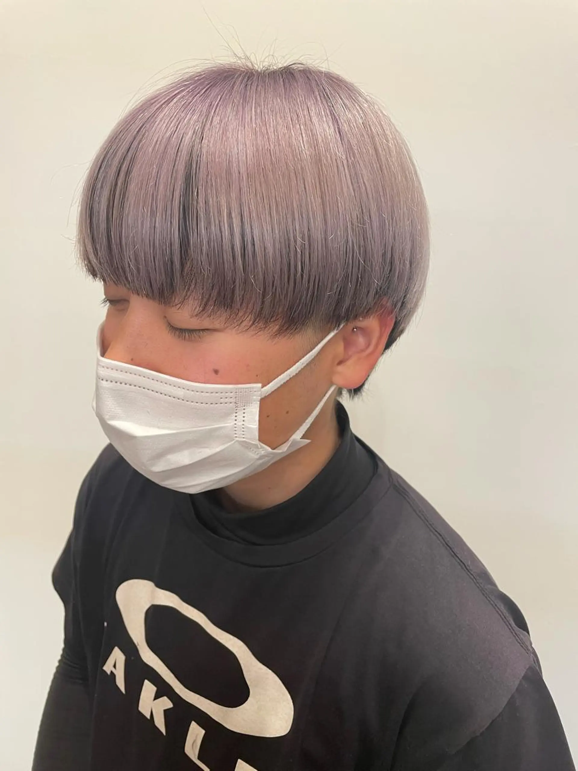 ショート カラー ブリーチ パープルカラー ラーム 乃木店のヘアスタイル