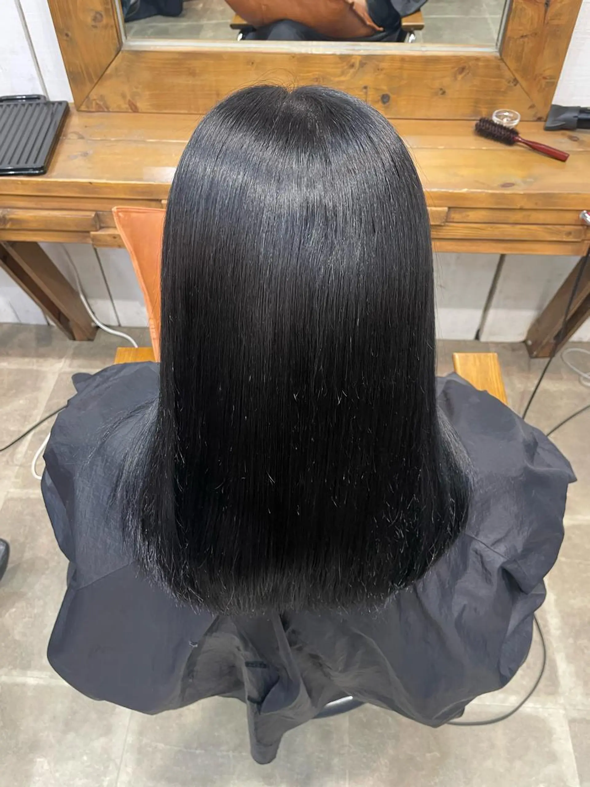 セミロング カラー 松田 恋のヘアスタイル