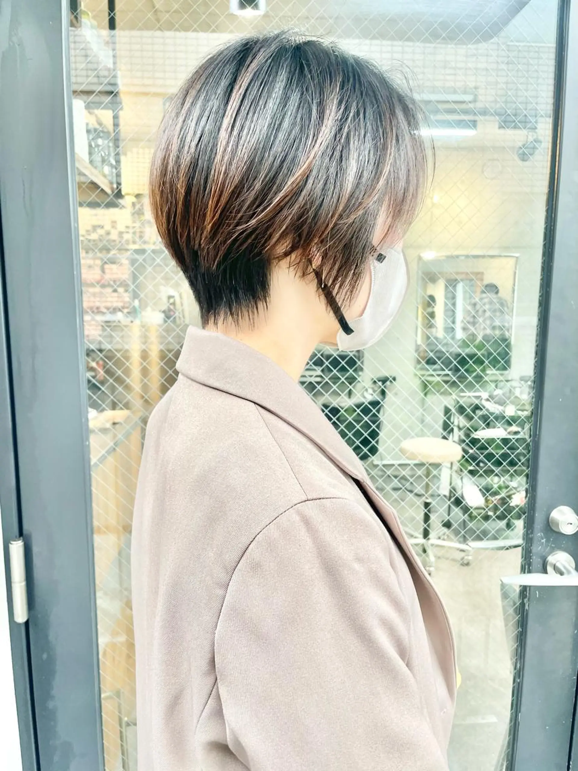 ショート カラー ショートボブ ハンサムショート アディクシーカラー イヤリングカラー ハイライトカラー カット ヘアカラー トリートメント ショートボブ髪質改善 縮毛矯正のプロ山道潤のヘアスタイル