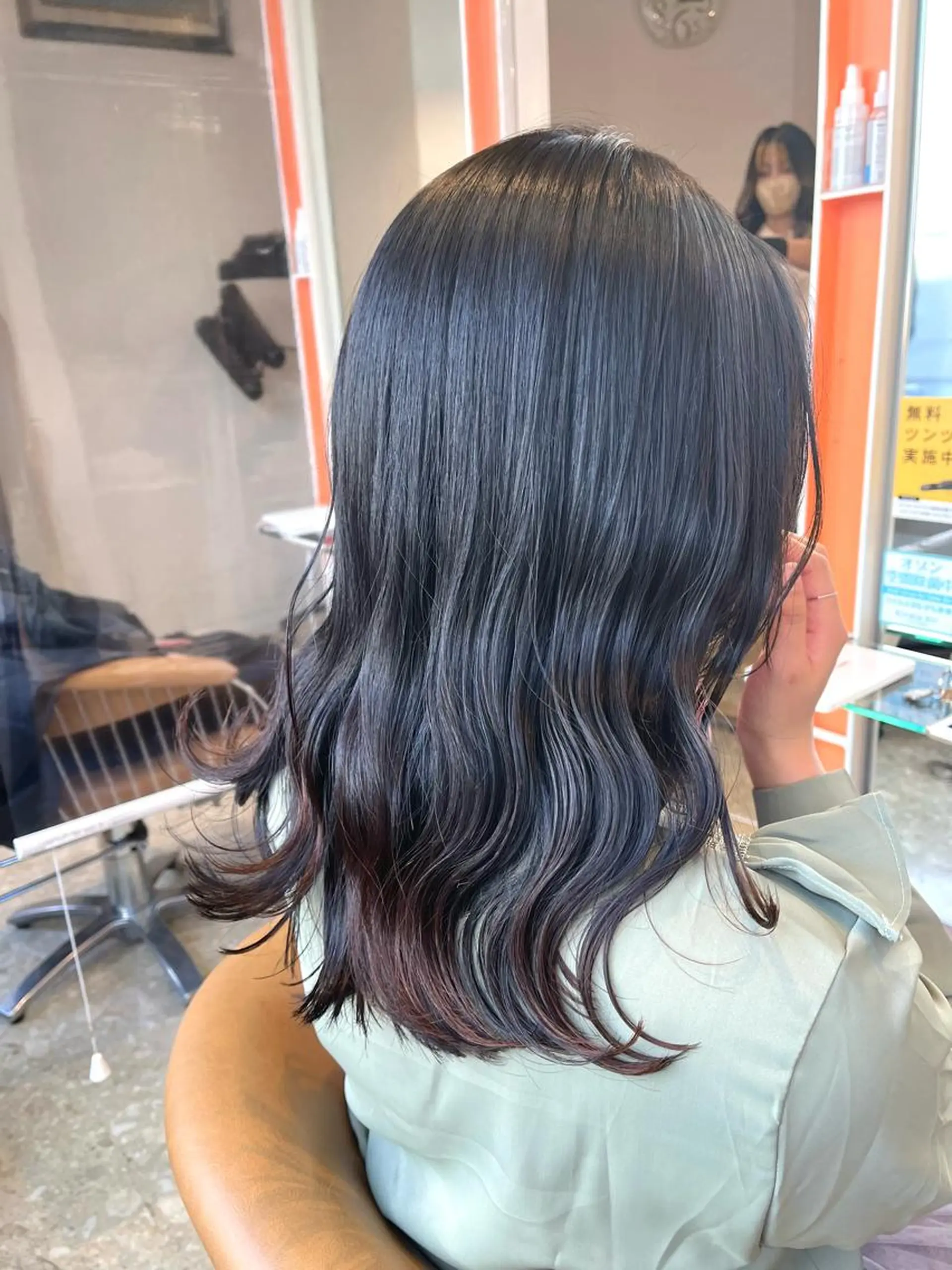 セミロング カット うしだ かおるのヘアスタイル