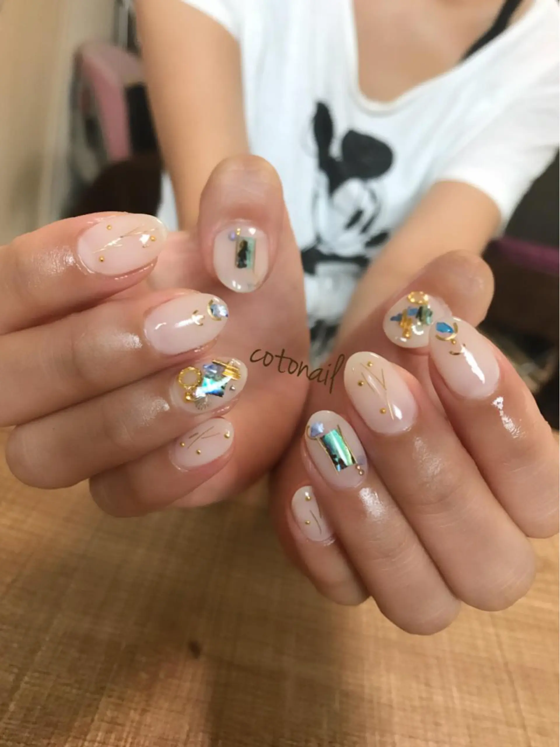 ショート ネイル ツメトマツゲ .のネイルデザイン