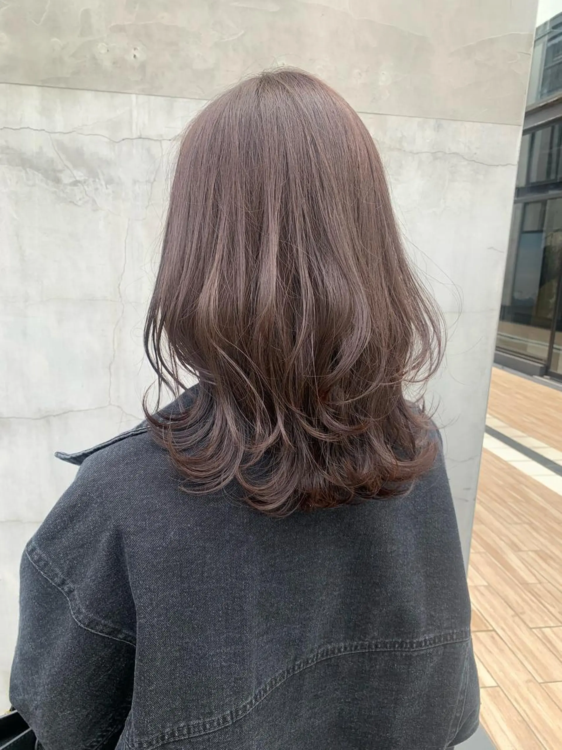 ミディアム カラー ヘアアレンジ カット ヘアカラー トリートメント yuka .のヘアスタイル