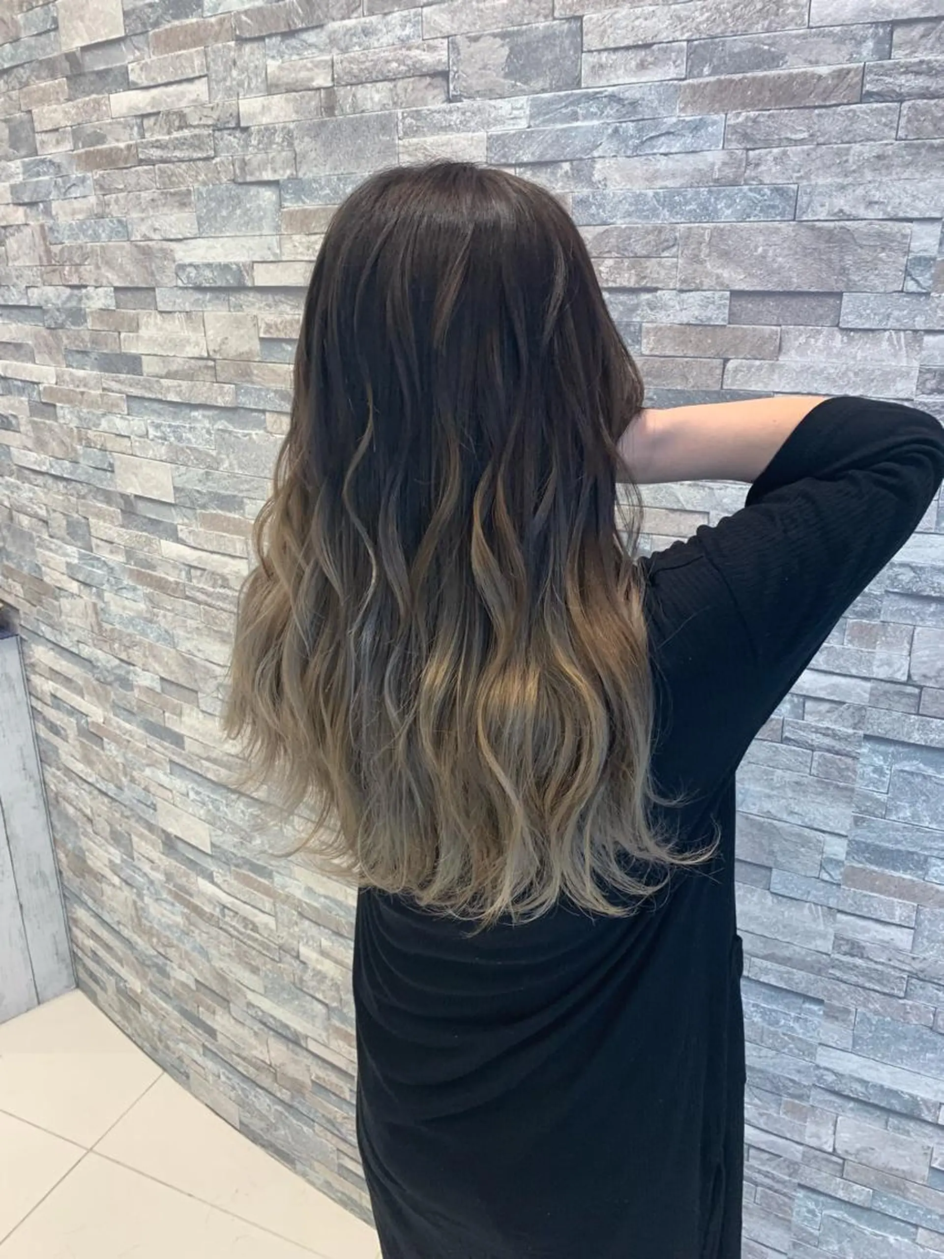 ミディアム カラー ヘアカラー カラーと言ったら SAWARAのヘアスタイル