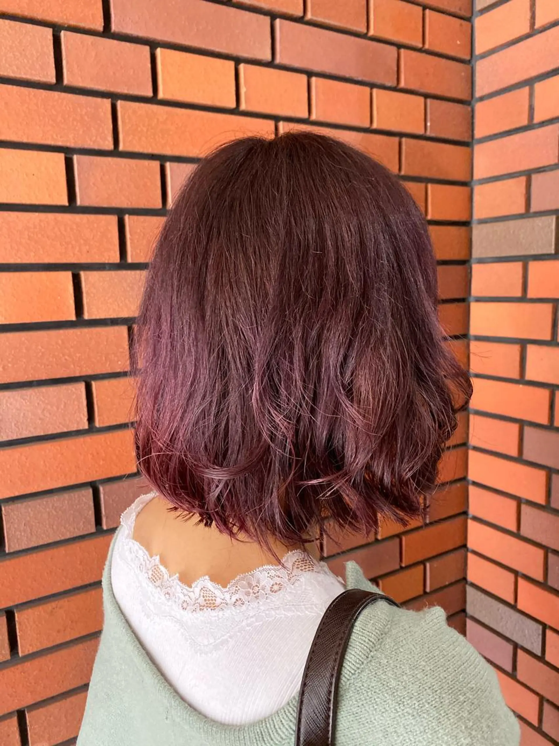 ミディアム カラー イルミナカラー ヘアカラー トリートメント エイト ウメダのヘアスタイル