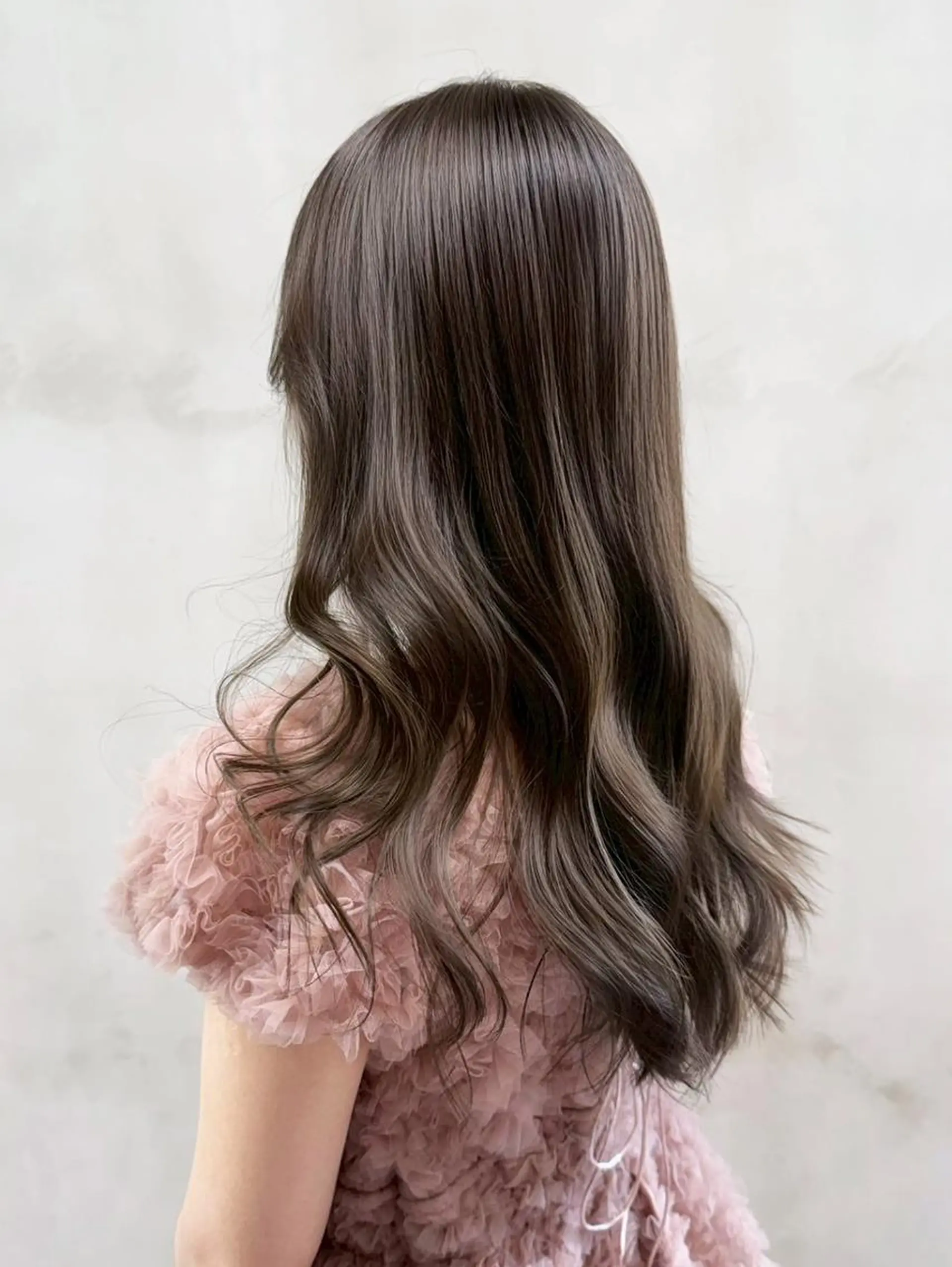 セミロング カラー グレージュ 顔まわりレイヤー 顔周りカット 韓国風ヘア レイヤーカット カット ヘアカラー トリートメント ITbyALBUM 松戸のヘアスタイル