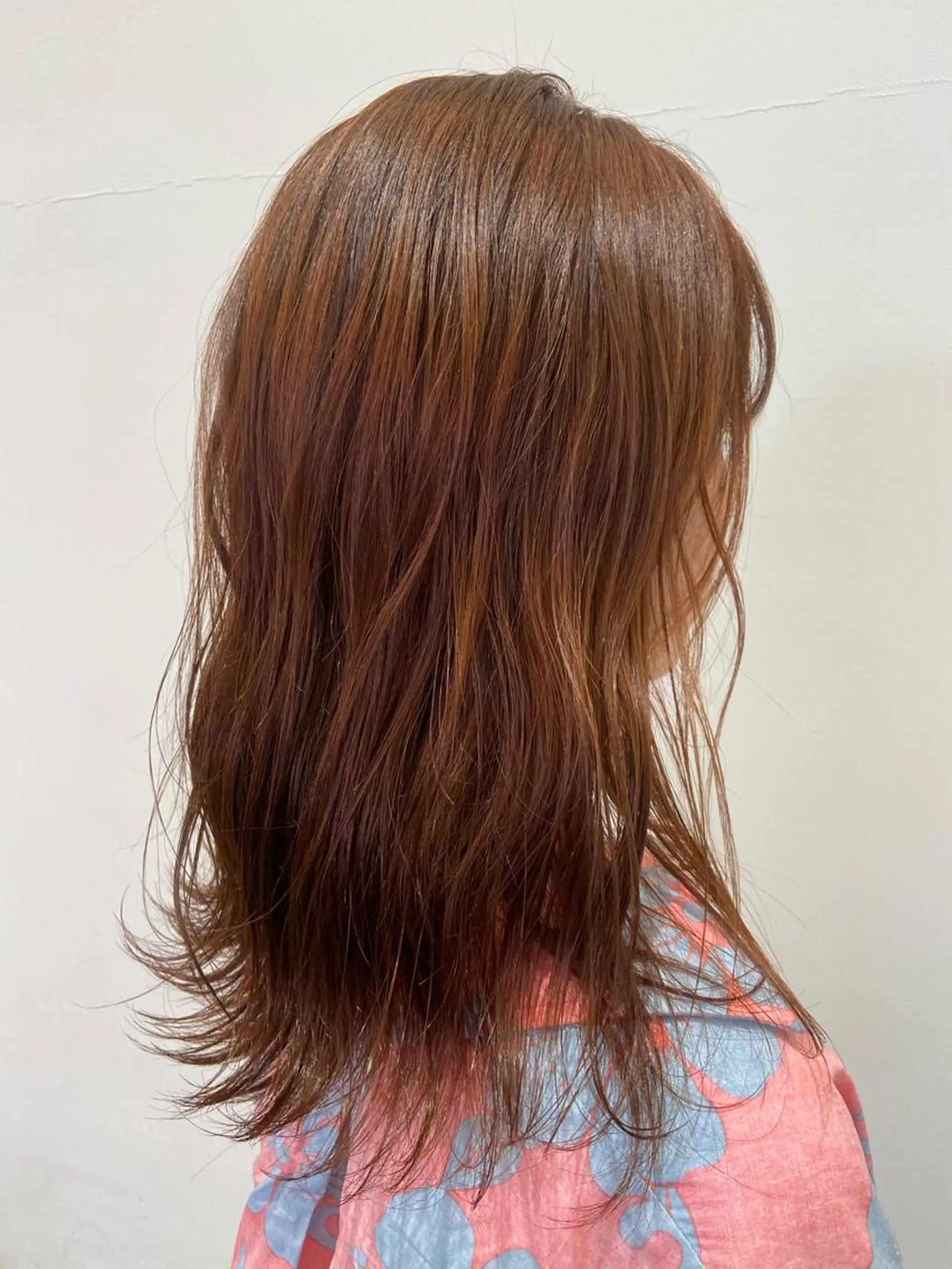 セミロング カラー オレンジ ヘアカラー トリートメント Amour なぐらのヘアスタイル