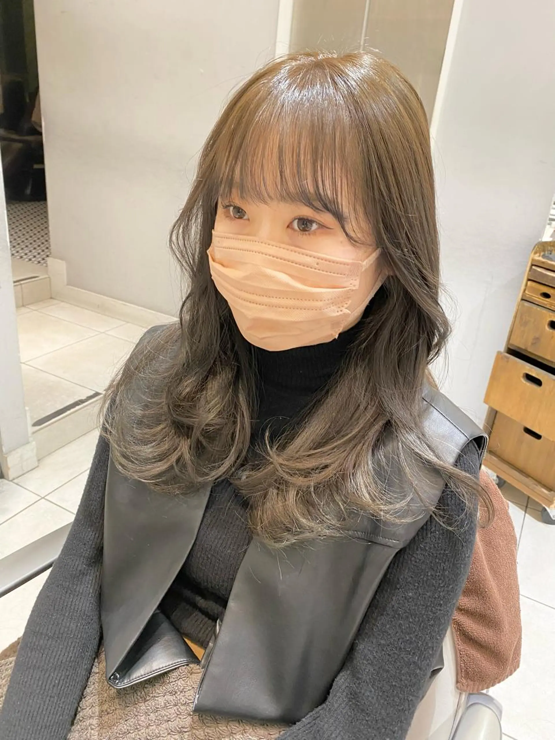 セミロング 似合わせ艶髪カラー ❤️ハダユミのヘアスタイル